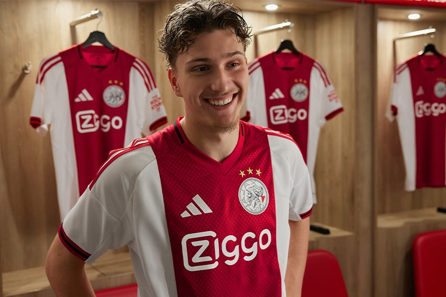 Adidas Apresenta novas camisas do Ajax para 2025/26