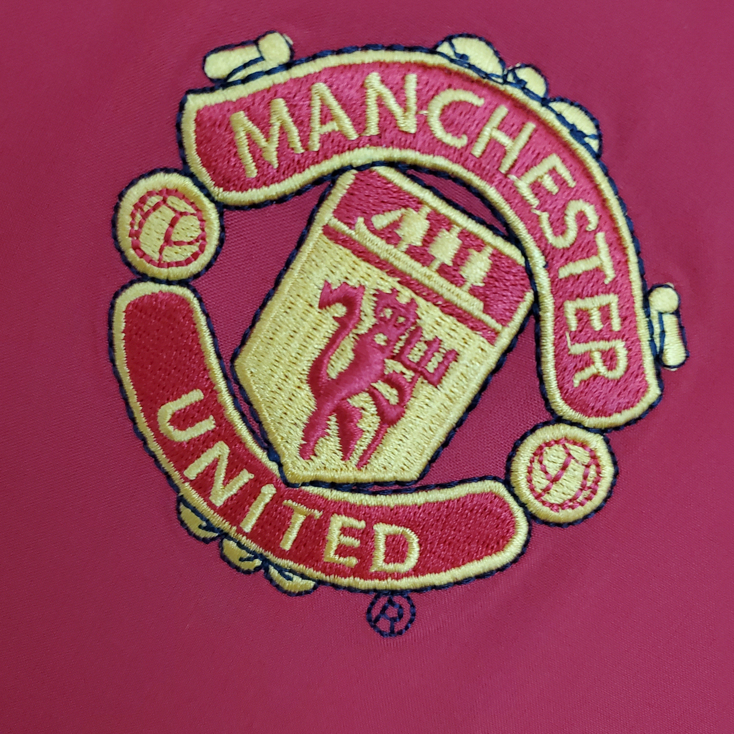 CAMISA RETRÔ MANCHESTER UNITED HOME MANGA LONGA 02/03