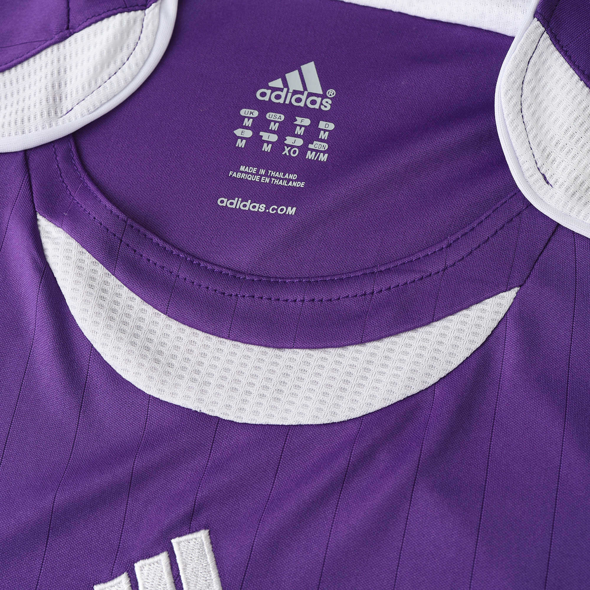 CAMISA RETRÔ REAL MADRID THIRD 06/07