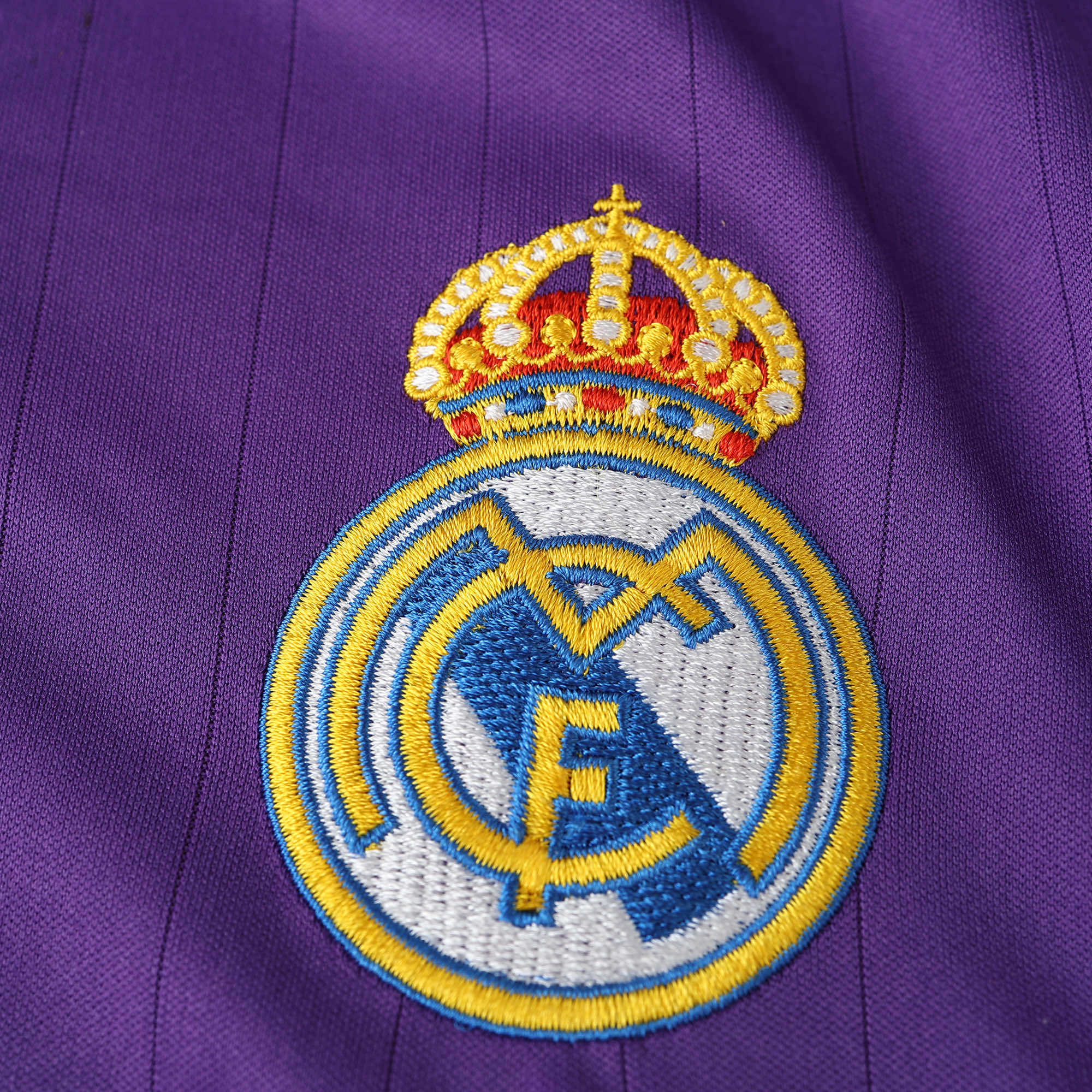 CAMISA RETRÔ REAL MADRID THIRD 06/07