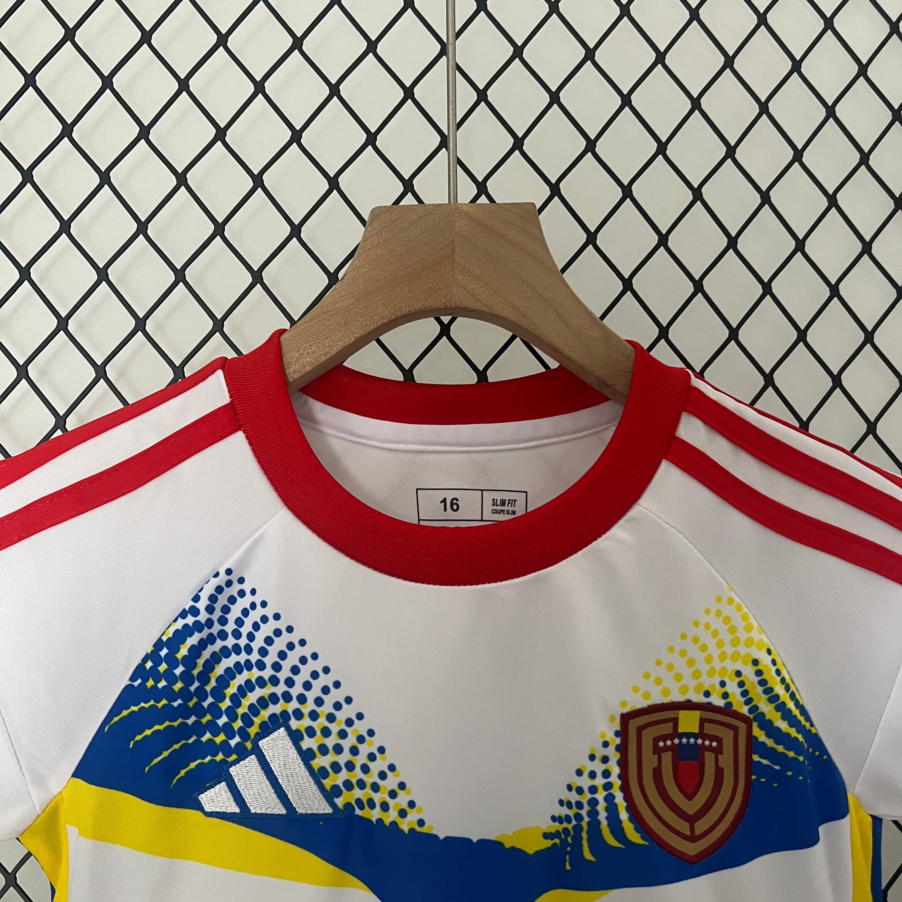 KIT INFANTIL VENEZUELA AWAY 24/25