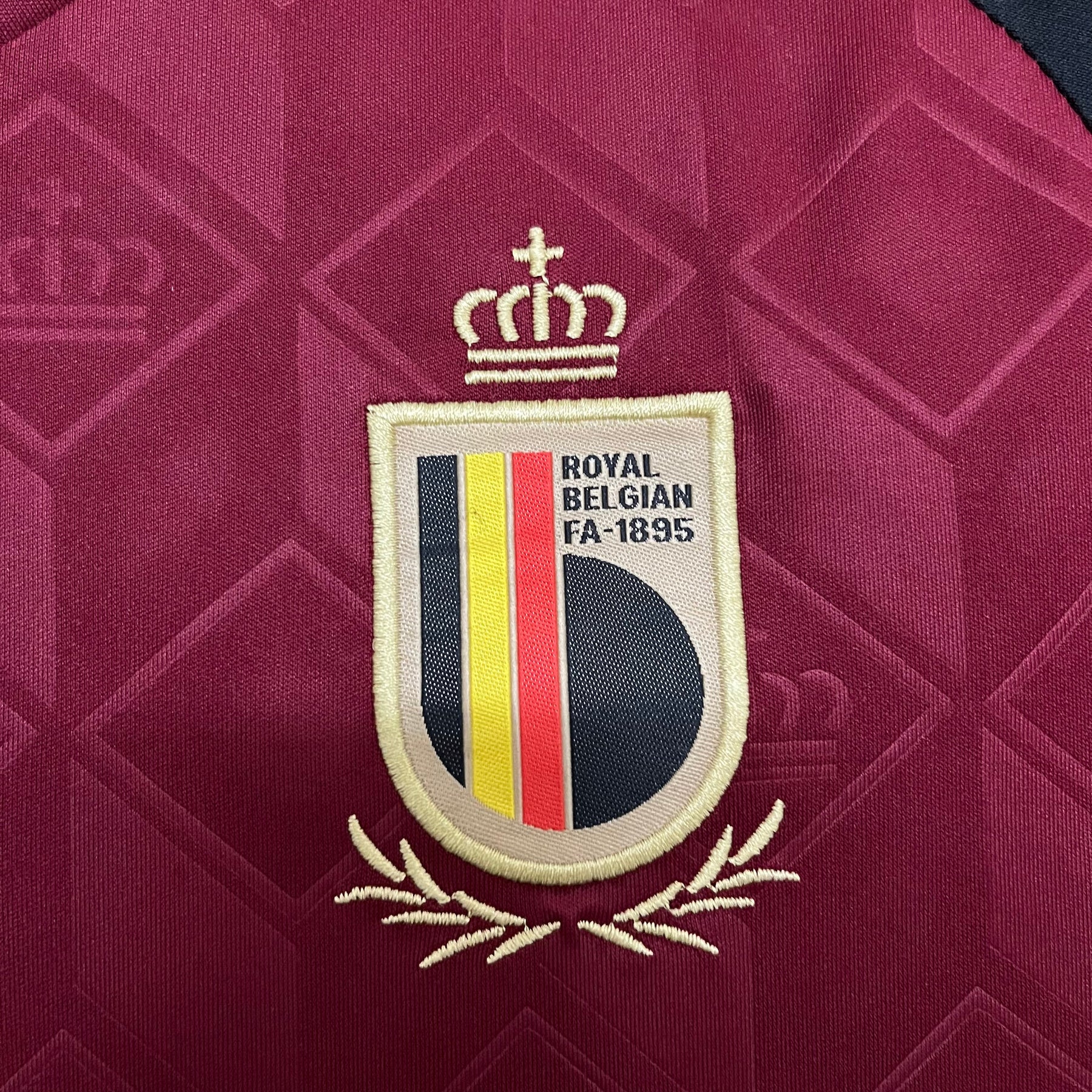 KIT INFANTIL BÉLGICA HOME 24/25