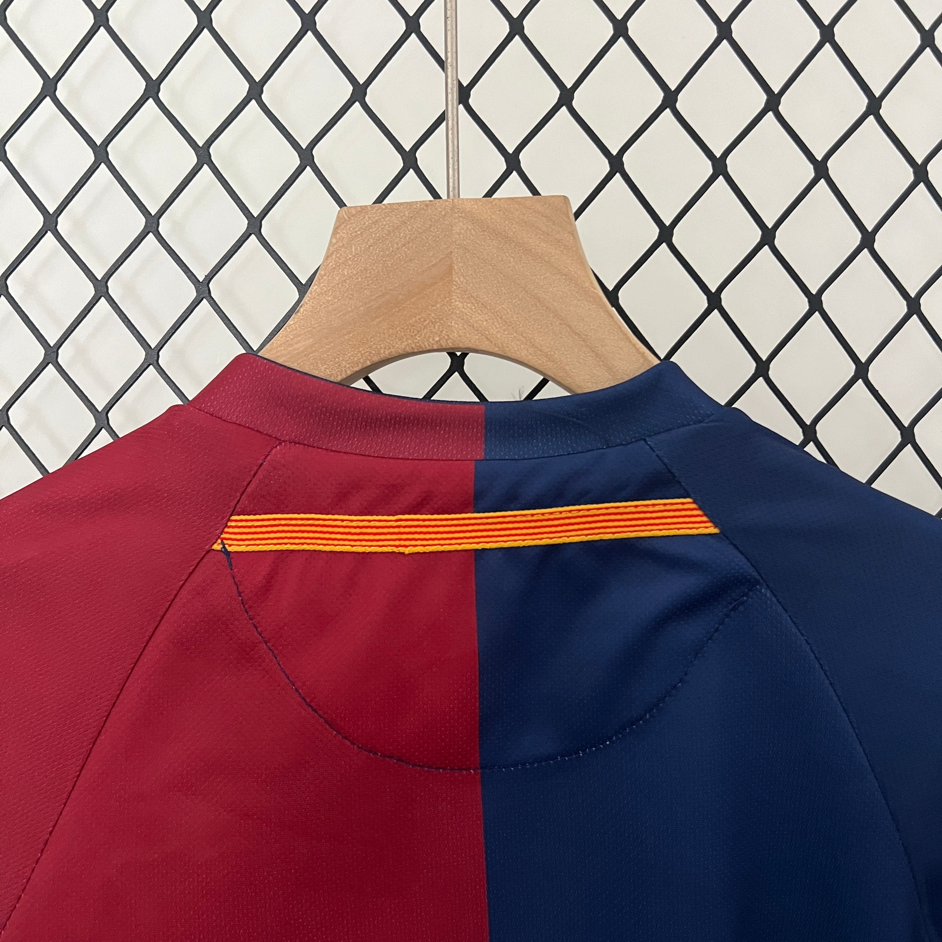 KIT INFANTIL RETRÔ BARCELONA HOME 08/09