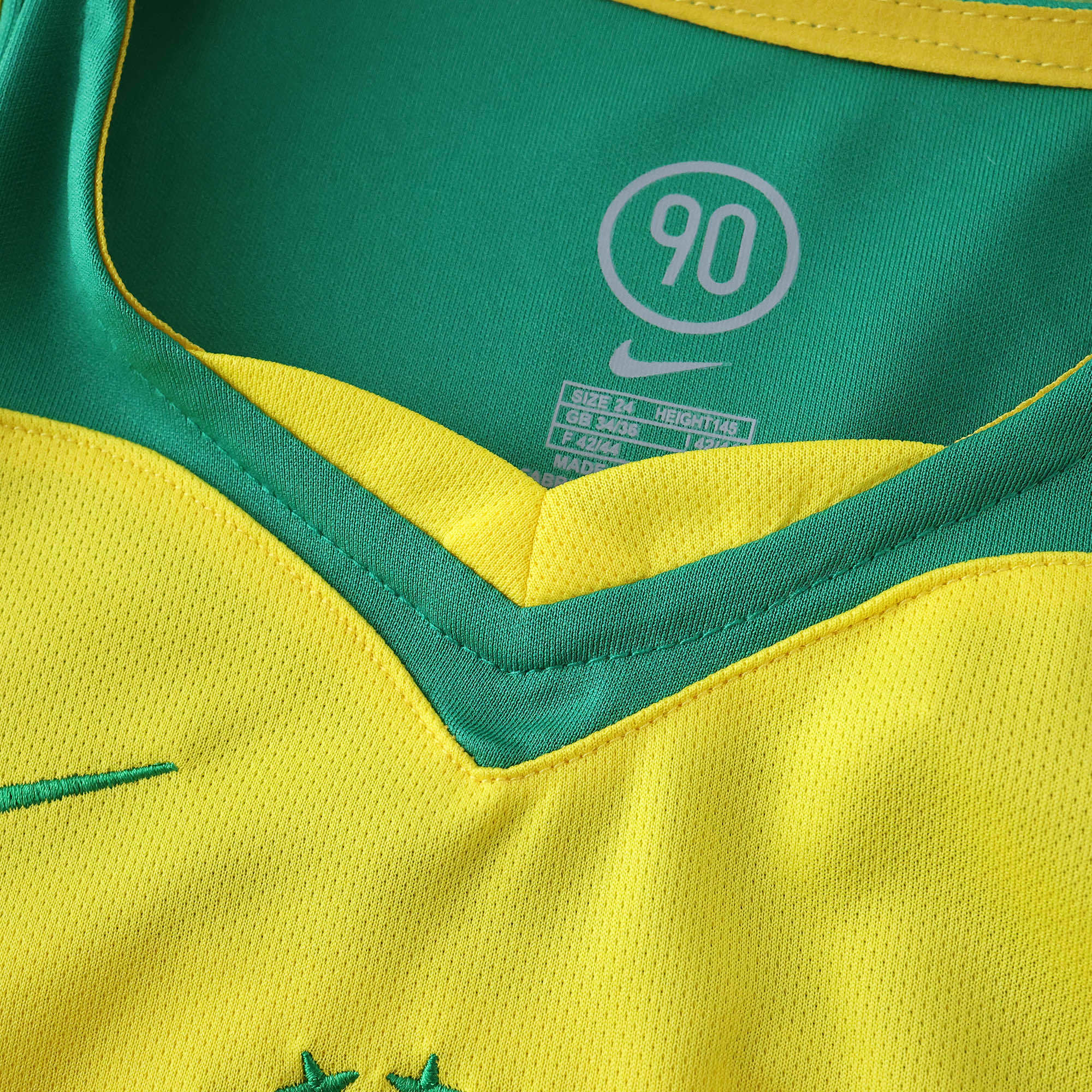 CONJUNTO INFANTIL BRASIL 2004 TITULAR