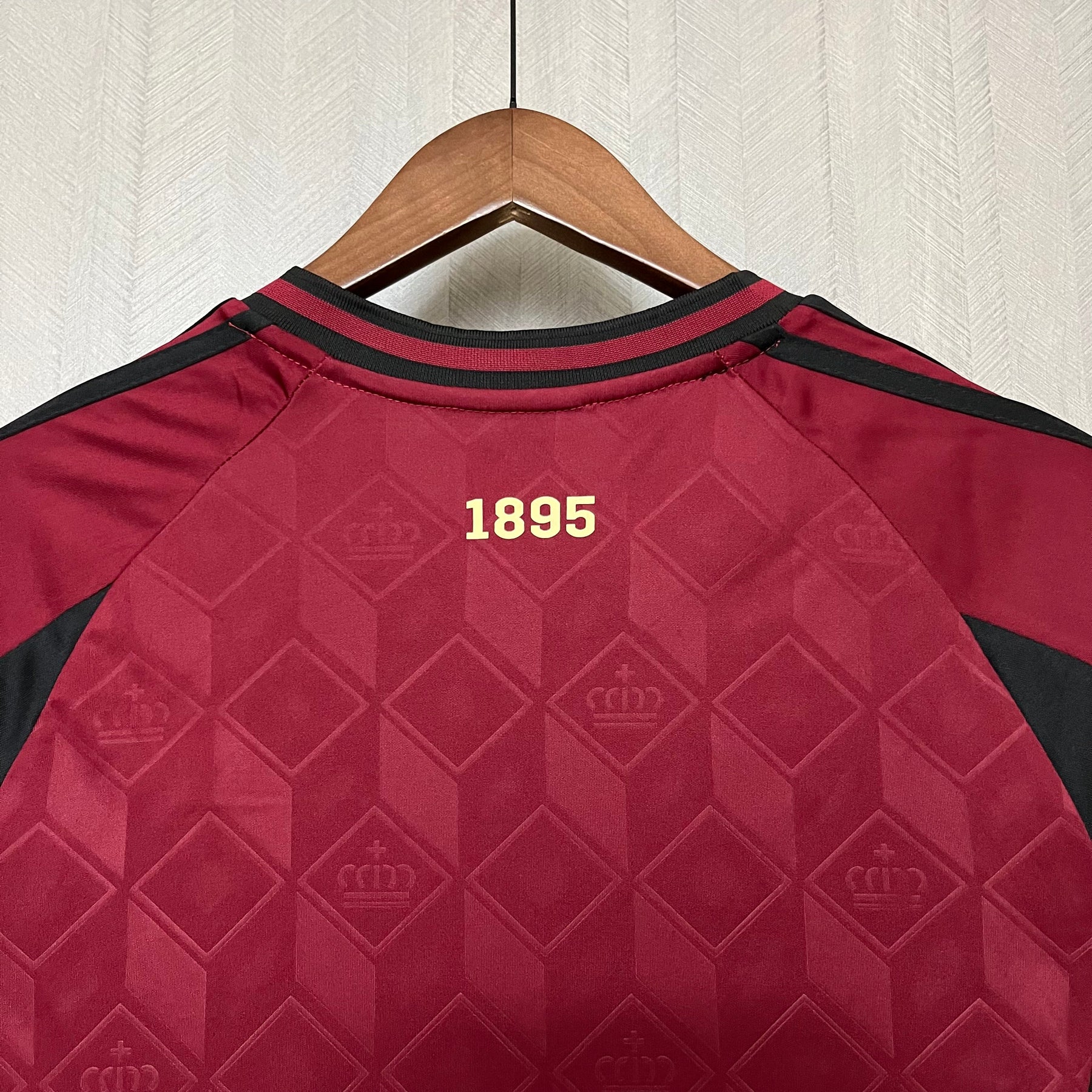 KIT INFANTIL BÉLGICA HOME 24/25