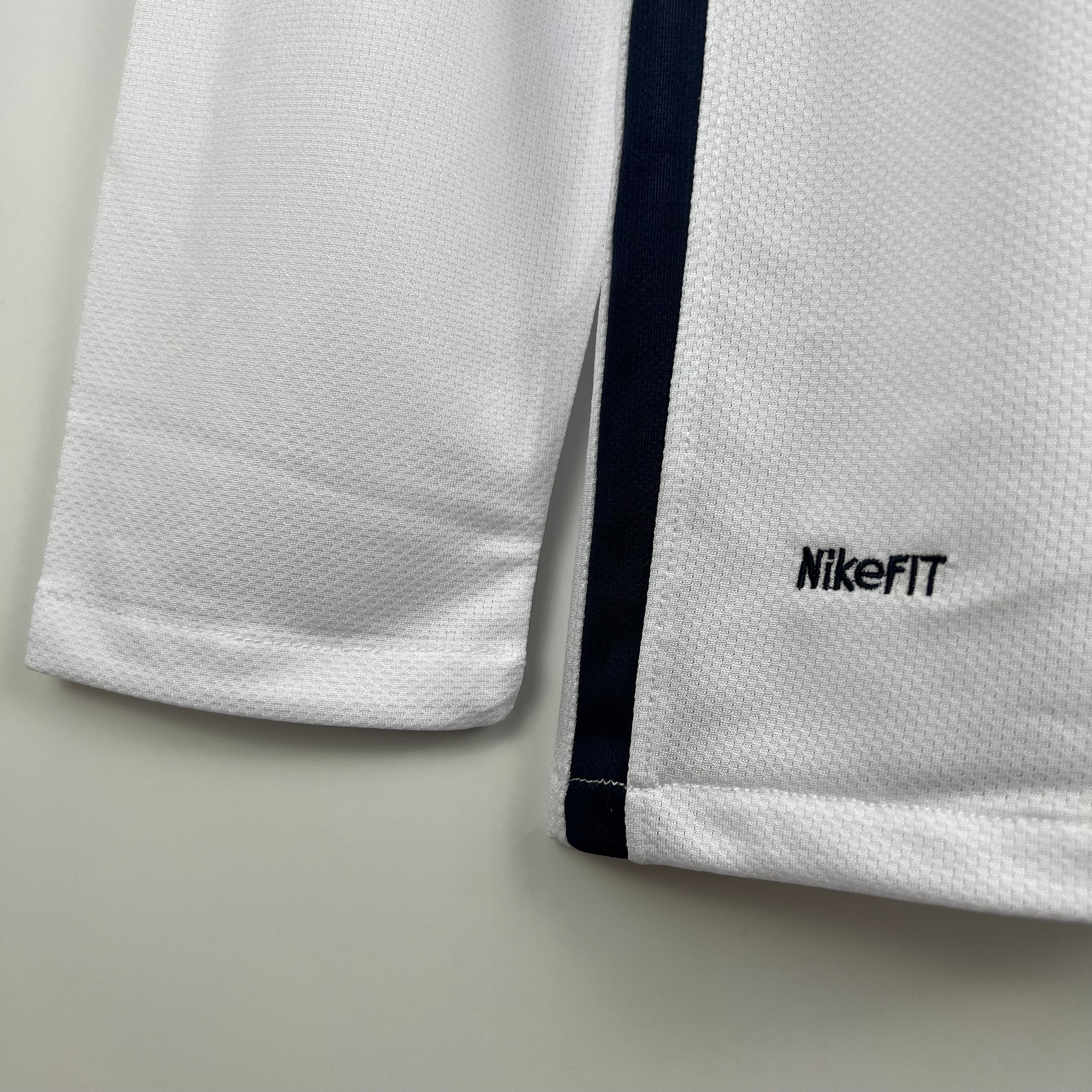 CAMISA RETRÔ MANCHESTER UNITED AWAY MANGA LONGA 07/08