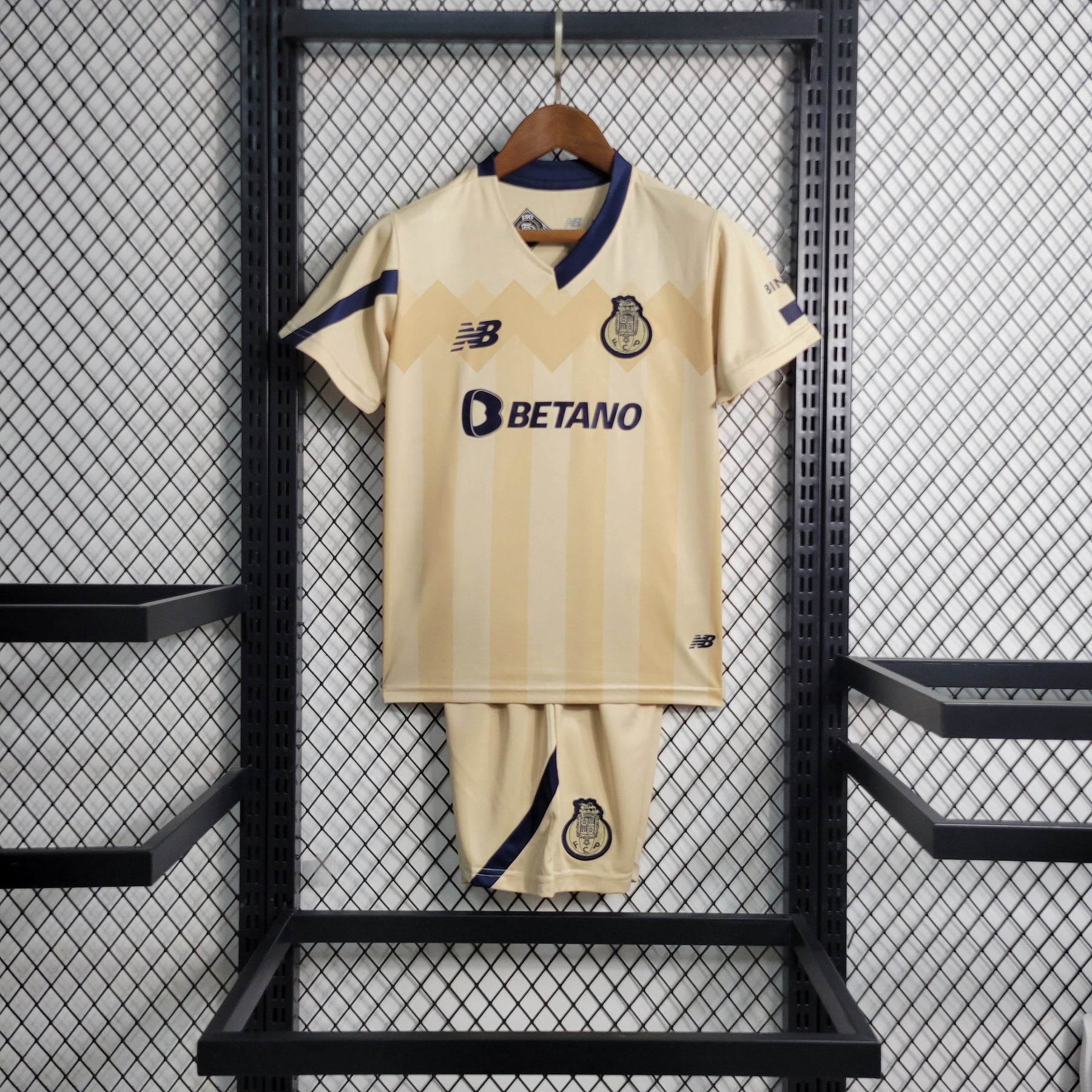 KIT INFANTIL PORTO AWAY 23/24