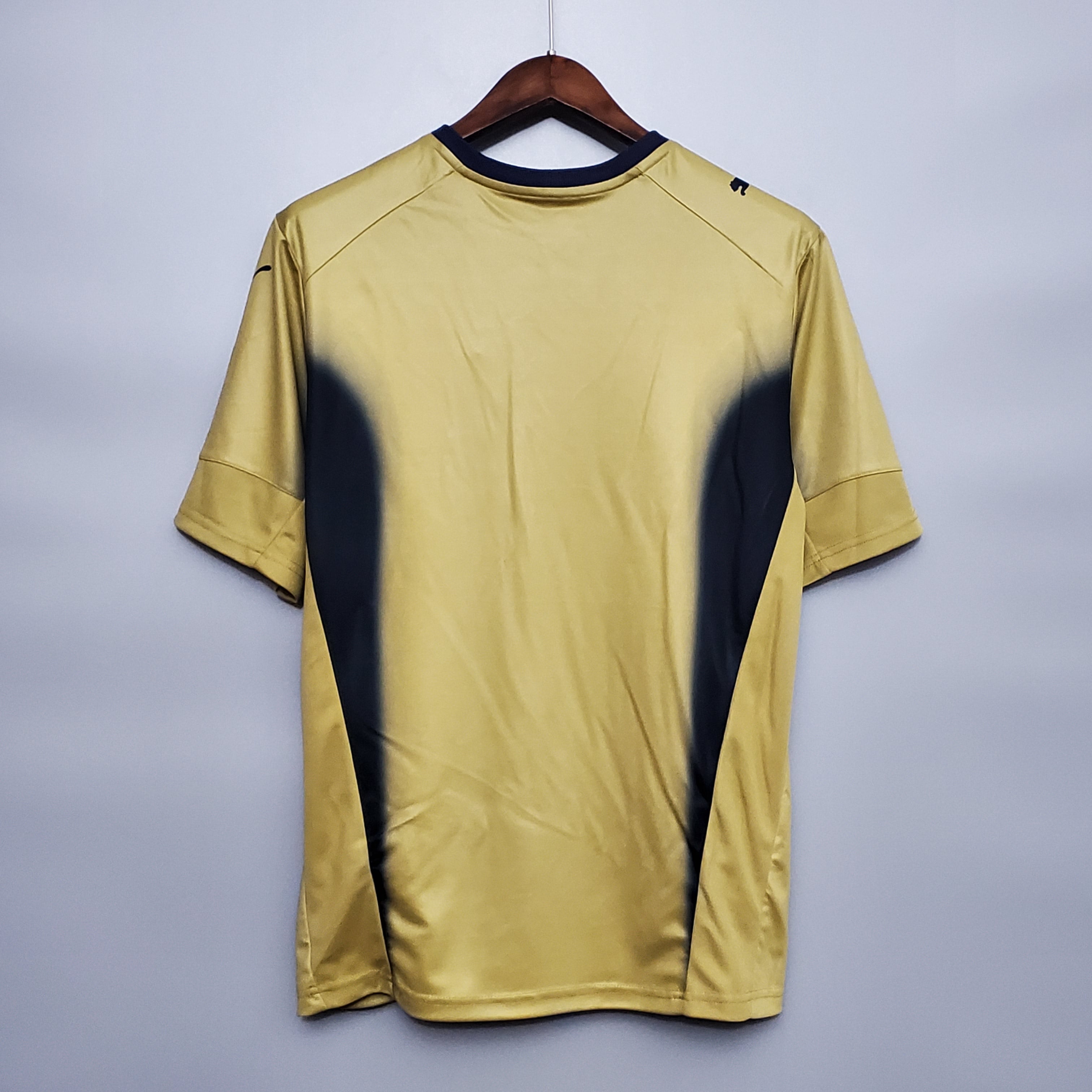 CAMISA RETRÔ ITÁLIA GOLD 2006