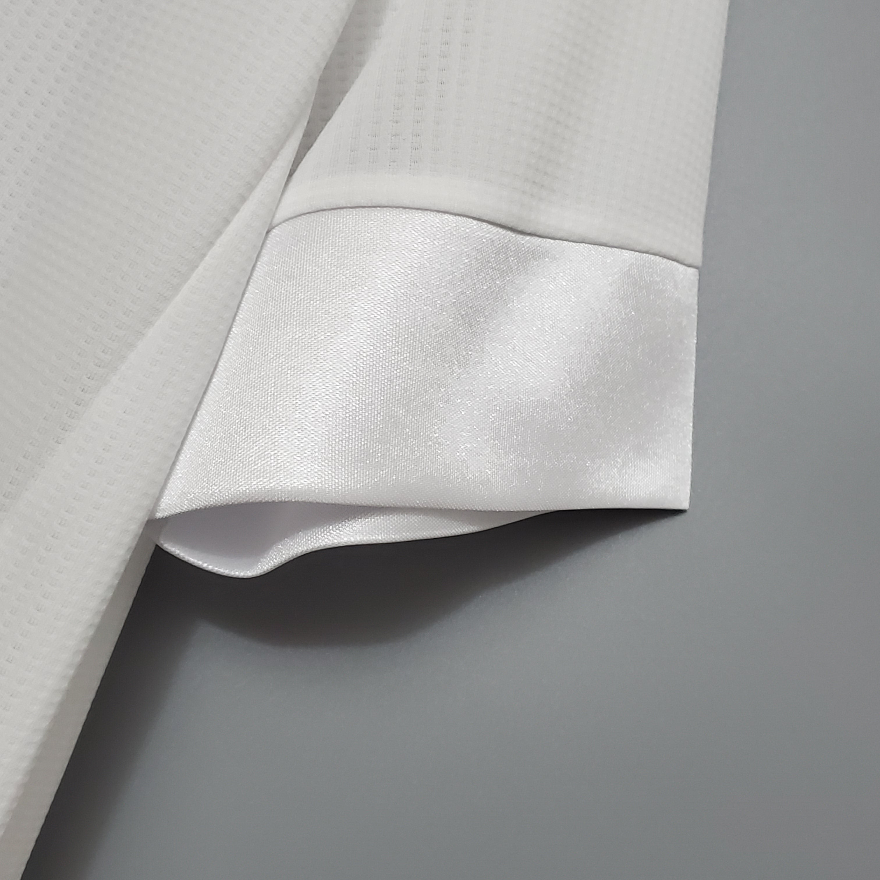 CAMISA RETRÔ REAL MADRID HOME 15/16