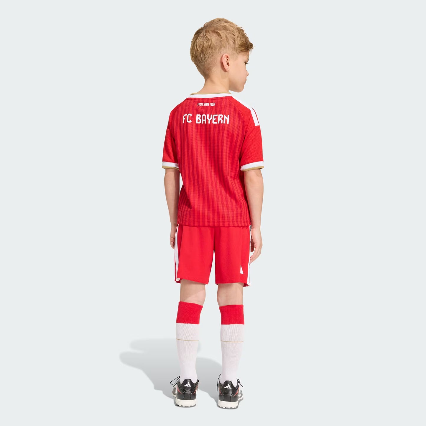 CONJUNTO INFANTIL BAYERN TITULAR I 2026/27
