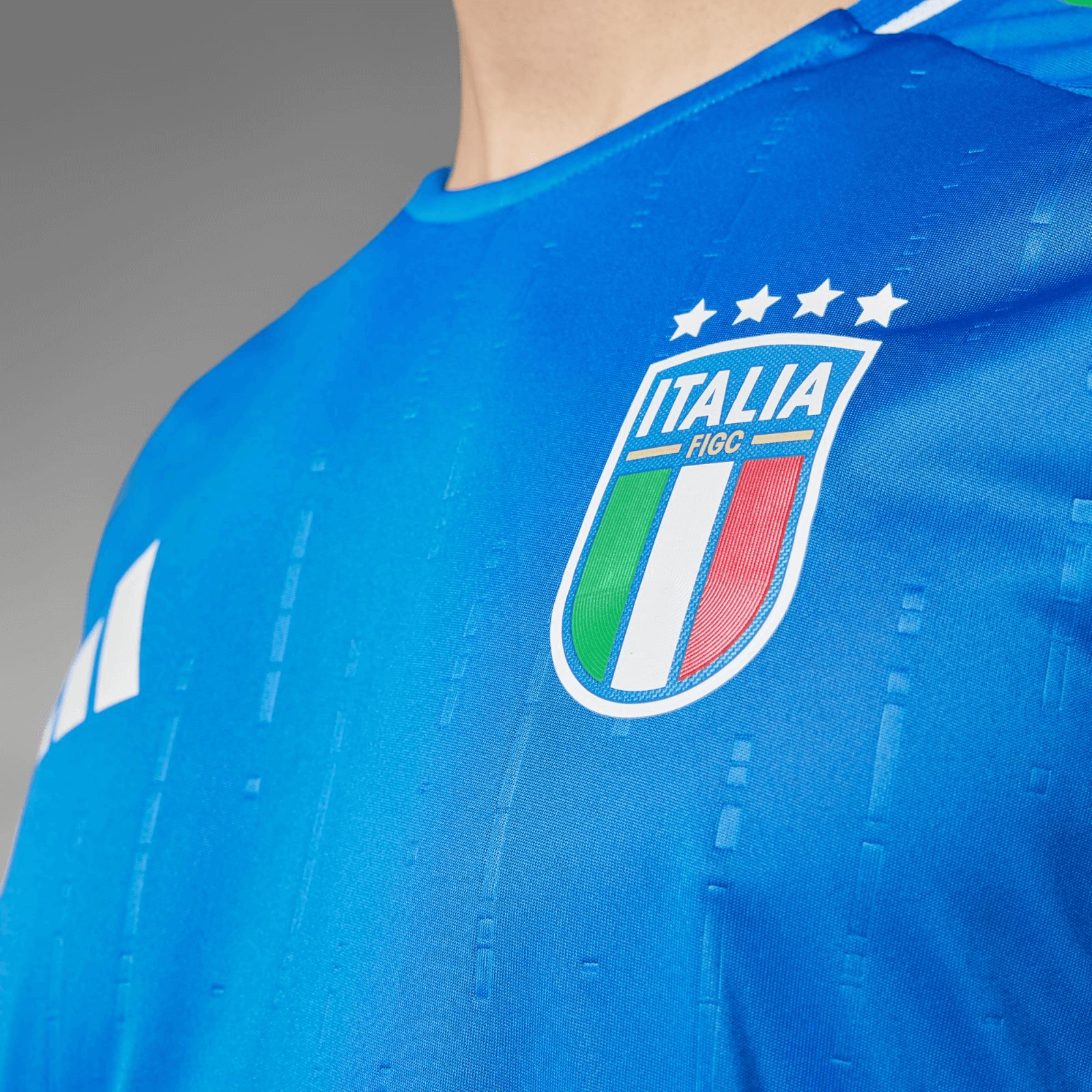 camisa_adidas_italia_i_masculina_eurocopa_lançamento_jogador_azul_2024-25_home