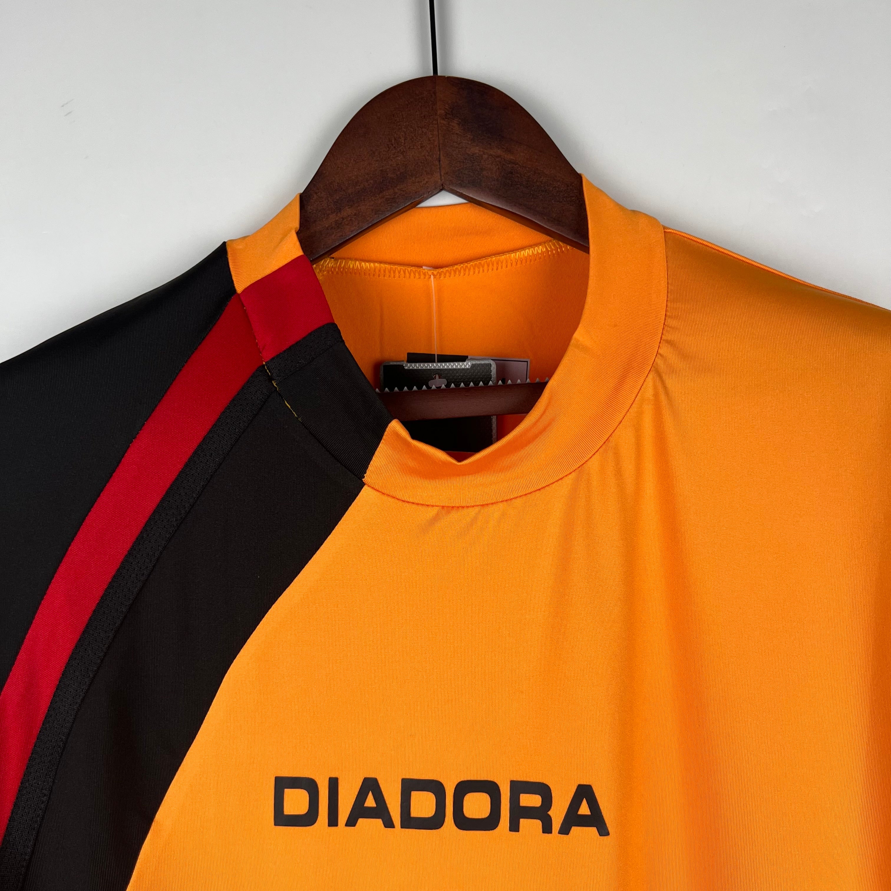 CAMISA ROMA RETRÔ HOME 05/06