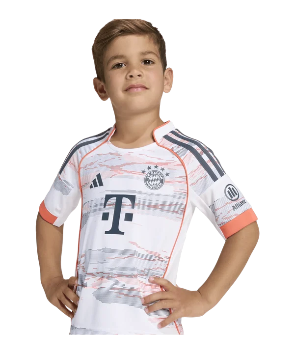 CONJUNTO INFANTIL BAYERN RESERVA II 2025/26