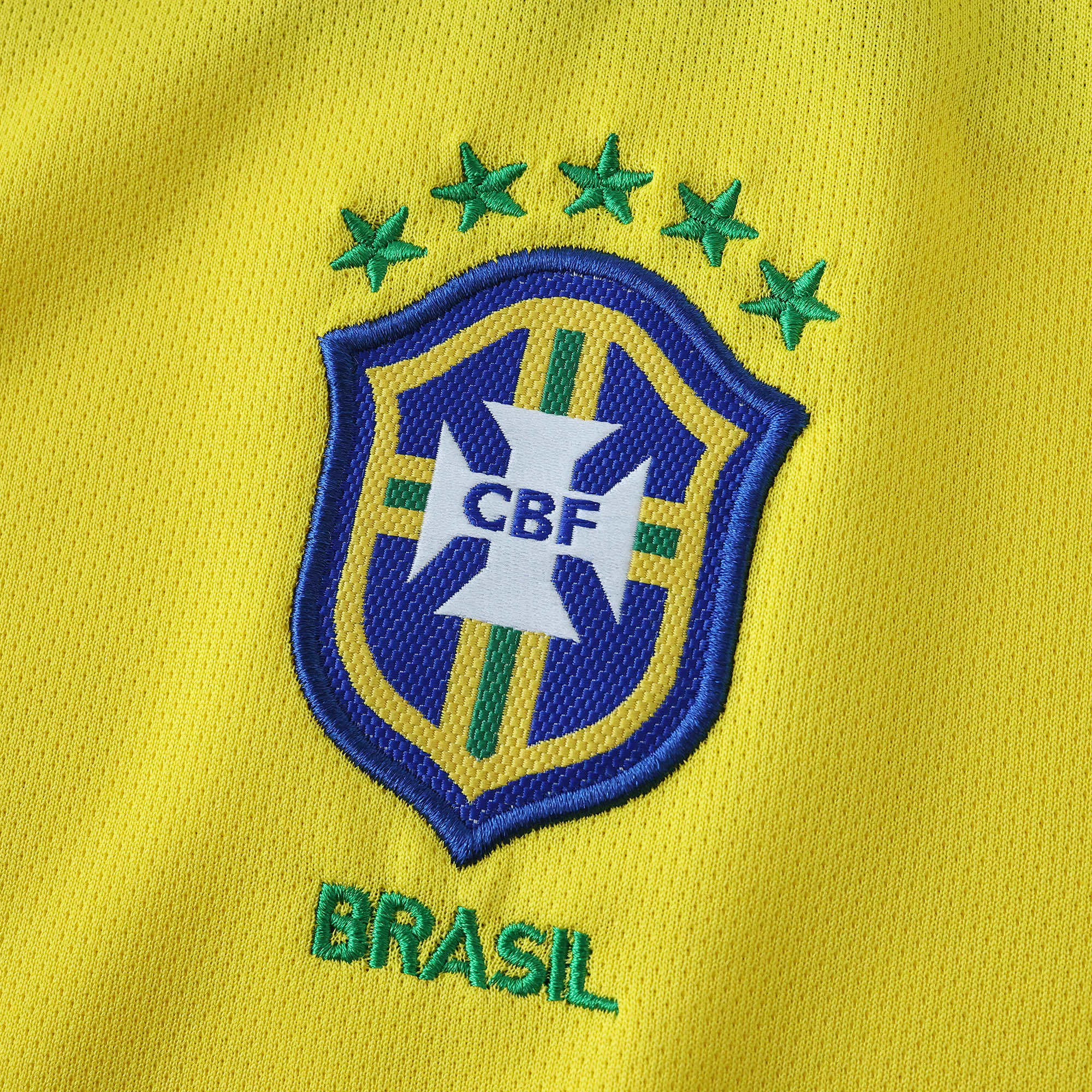 CONJUNTO INFANTIL BRASIL 2004 TITULAR