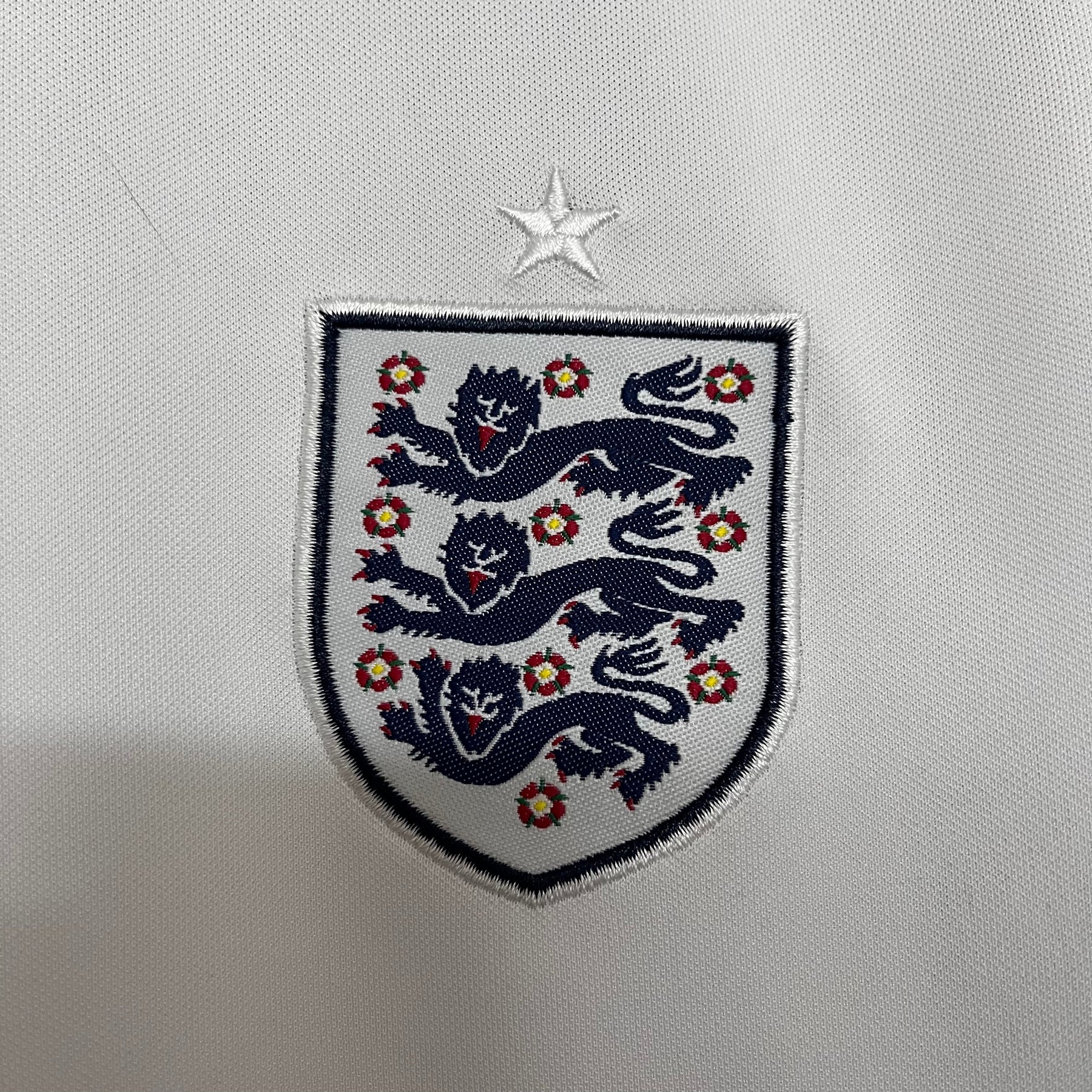 KIT INFANTIL INGLATERRA HOME 24/25