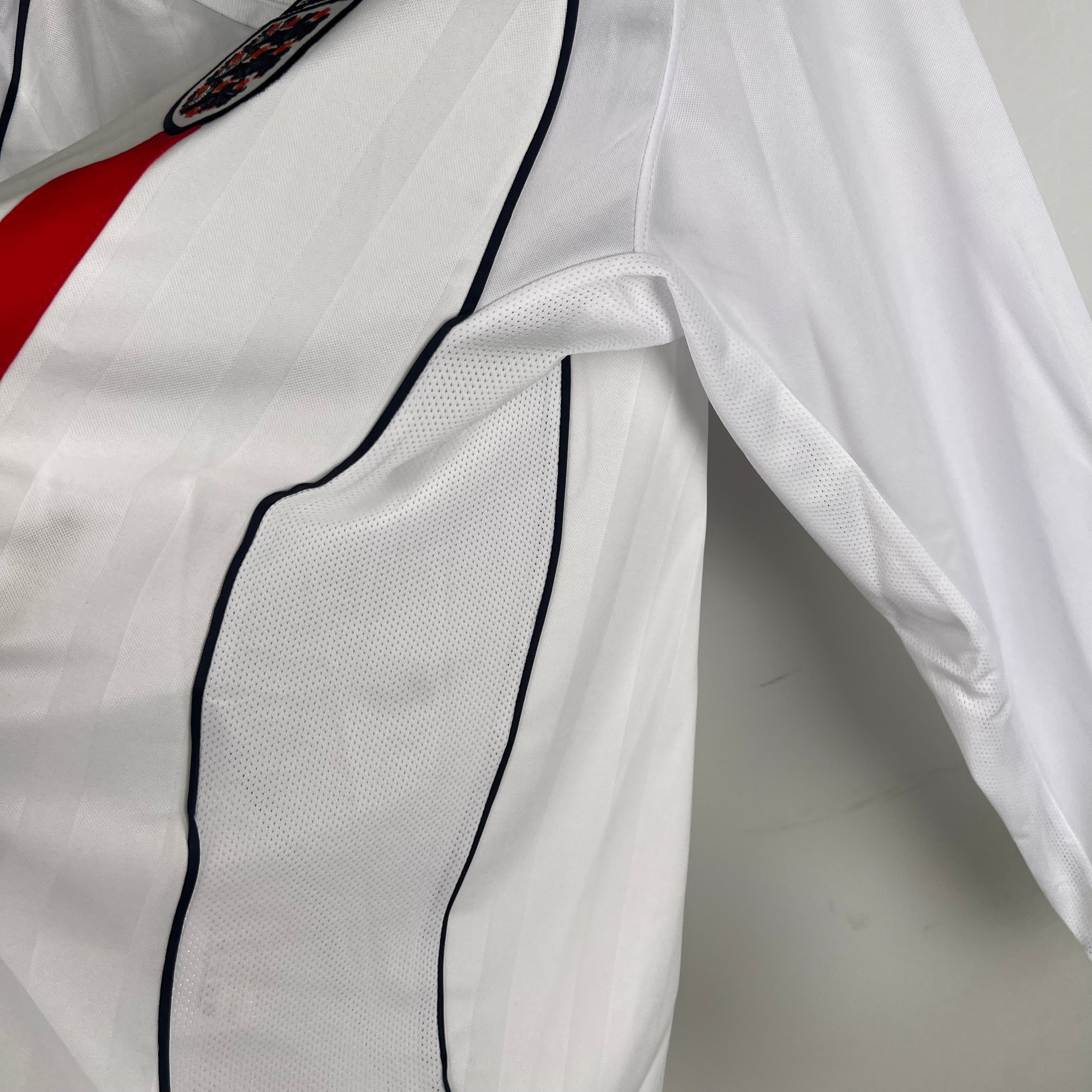 CAMISA RETRÔ INGLATERRA HOME MANGA LONGA 2002