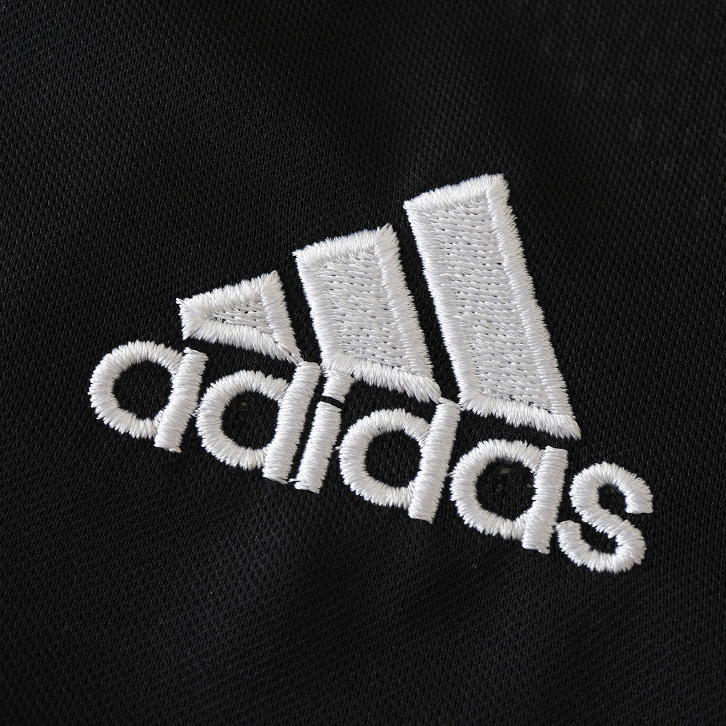 CAMISA RETRÔ REAL MADRID AWAY 01/02