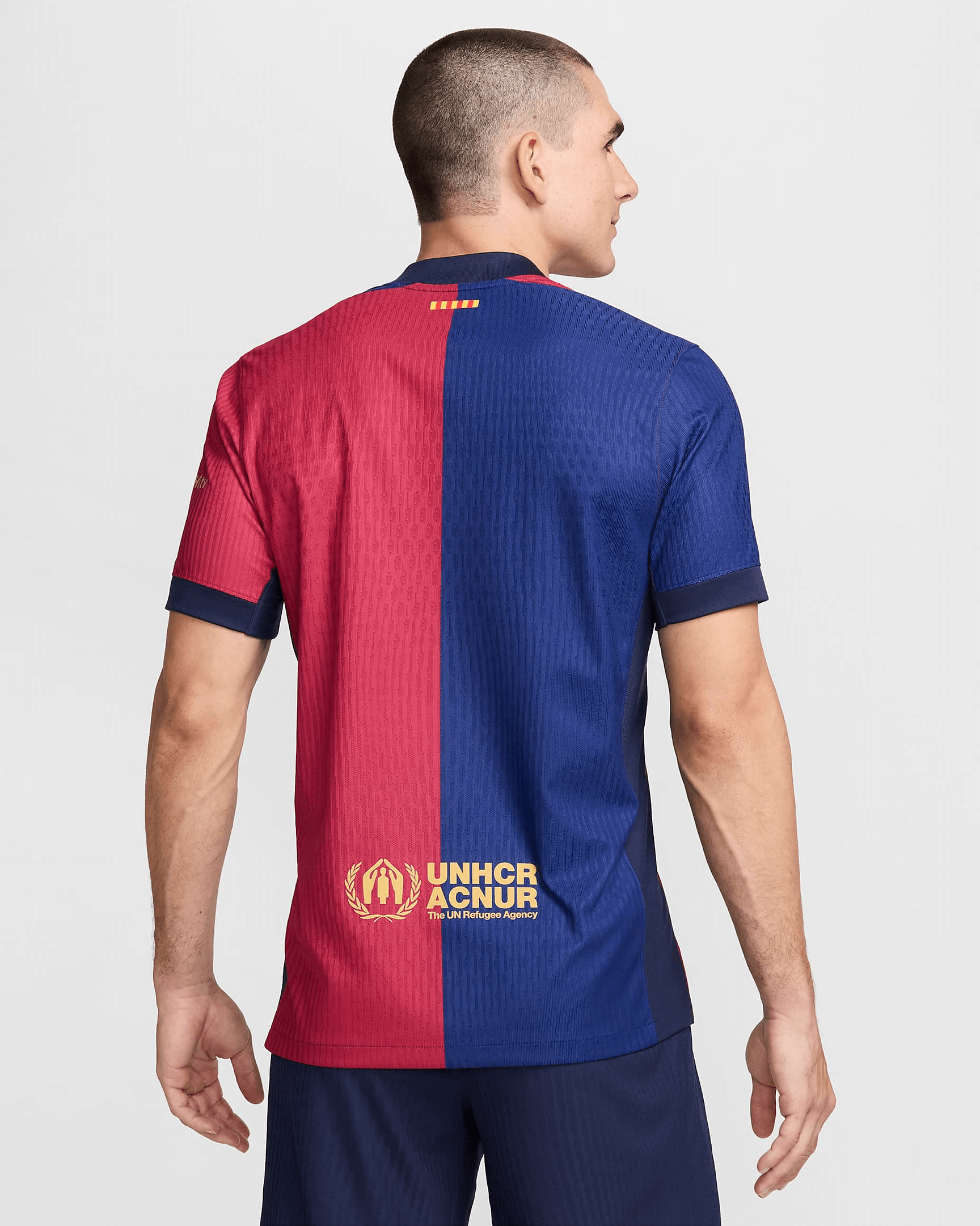 camisa-barcelona-2024-home-i-1-2024-25-nike-lançamento-yamal7-jogador4