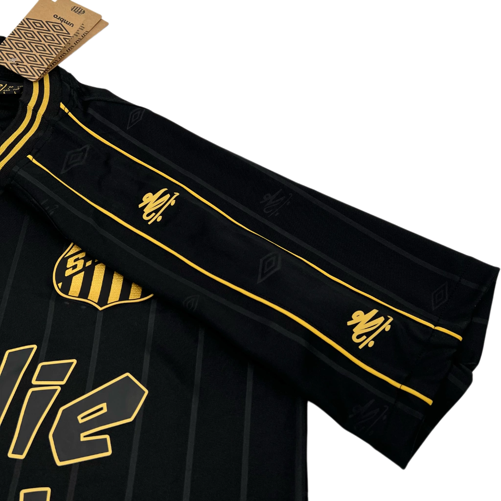 CAMISA PEIXE CHARLIE BROWN JR 2024/25 MASCULINA PRETA/DOURADA