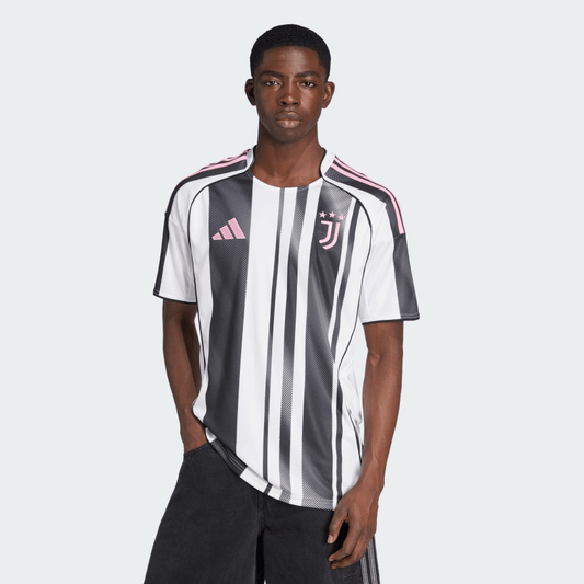 CAMISA JUVENTUS I TITULAR 2025 TORCEDOR PRETA/BRANCA MASCULINA