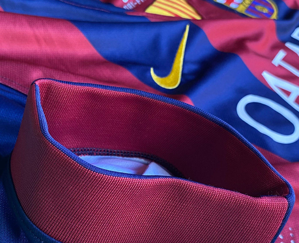 CAMISA RETRÔ BARCELONA HOME 2014/15 GRENÁ MASCULINA + CHAVEIRO ESPECIAL DE BRINDE