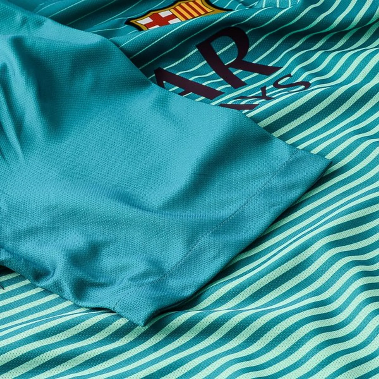 CAMISA RETRÔ BARCELONA THIRD 2016/17 GRENÁ MASCULINA