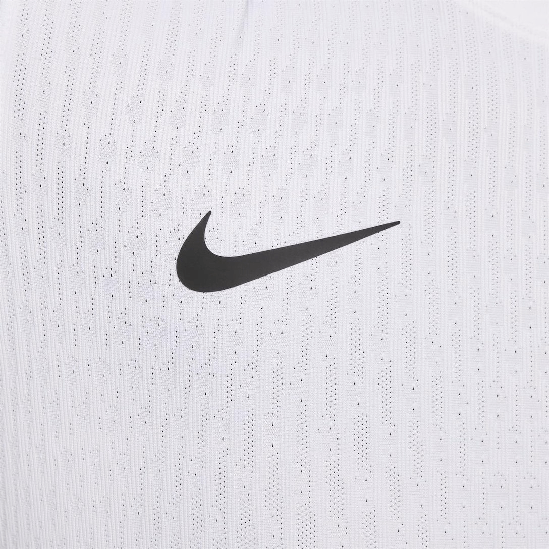 camisa_corinthians_branca_jogador_nike_branca_degrade_2024-25_lançamento_copa_do_brasil_garro