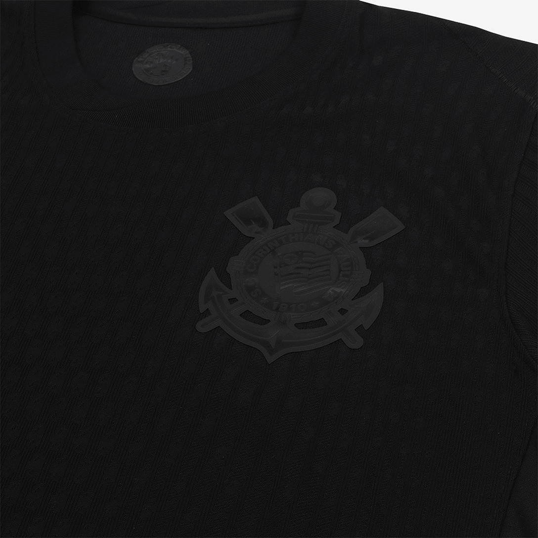 camisa_corinthians_preta_jogador_nike_preta_2024-25_lançamento_copa_do_brasil_garro (4)
