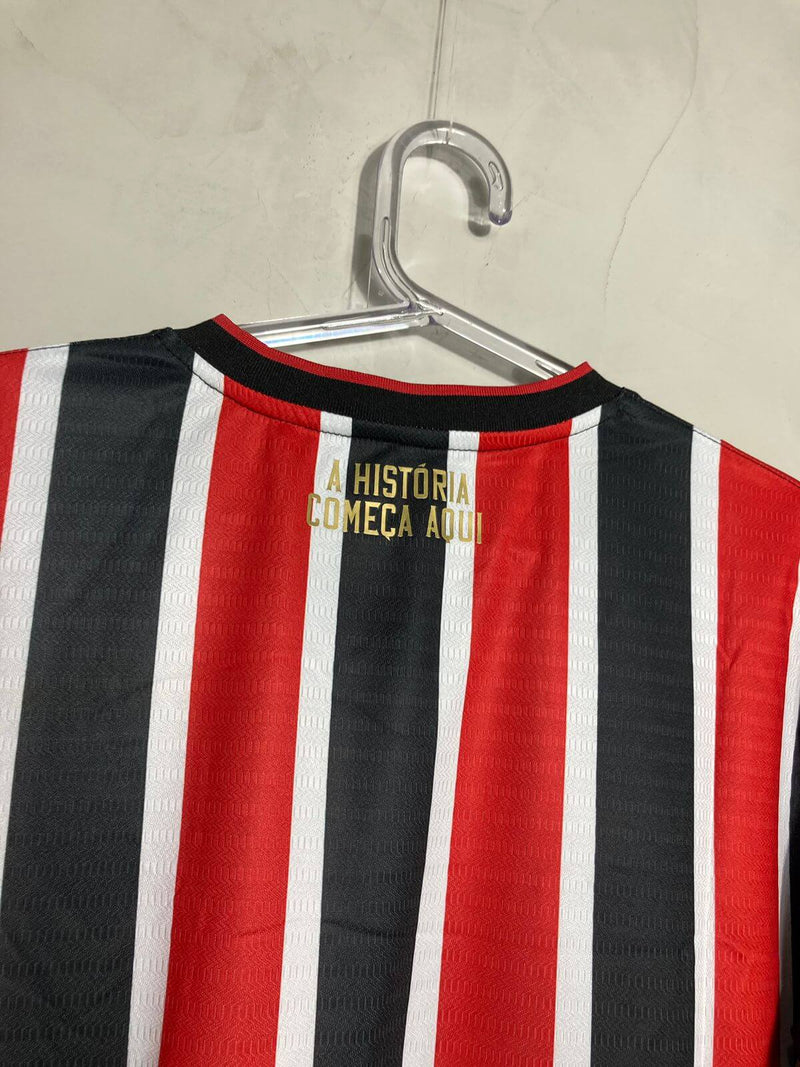camisa_new_balance_são_paulo_ii_masculina_brasileirão_lançamento_torcedor_vermelha_branca_2024-25_away_tricolor
