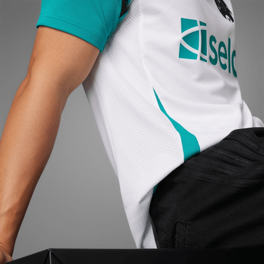 CAMISA NEWCASTLE III THIRD 2024/25 TORCEDOR