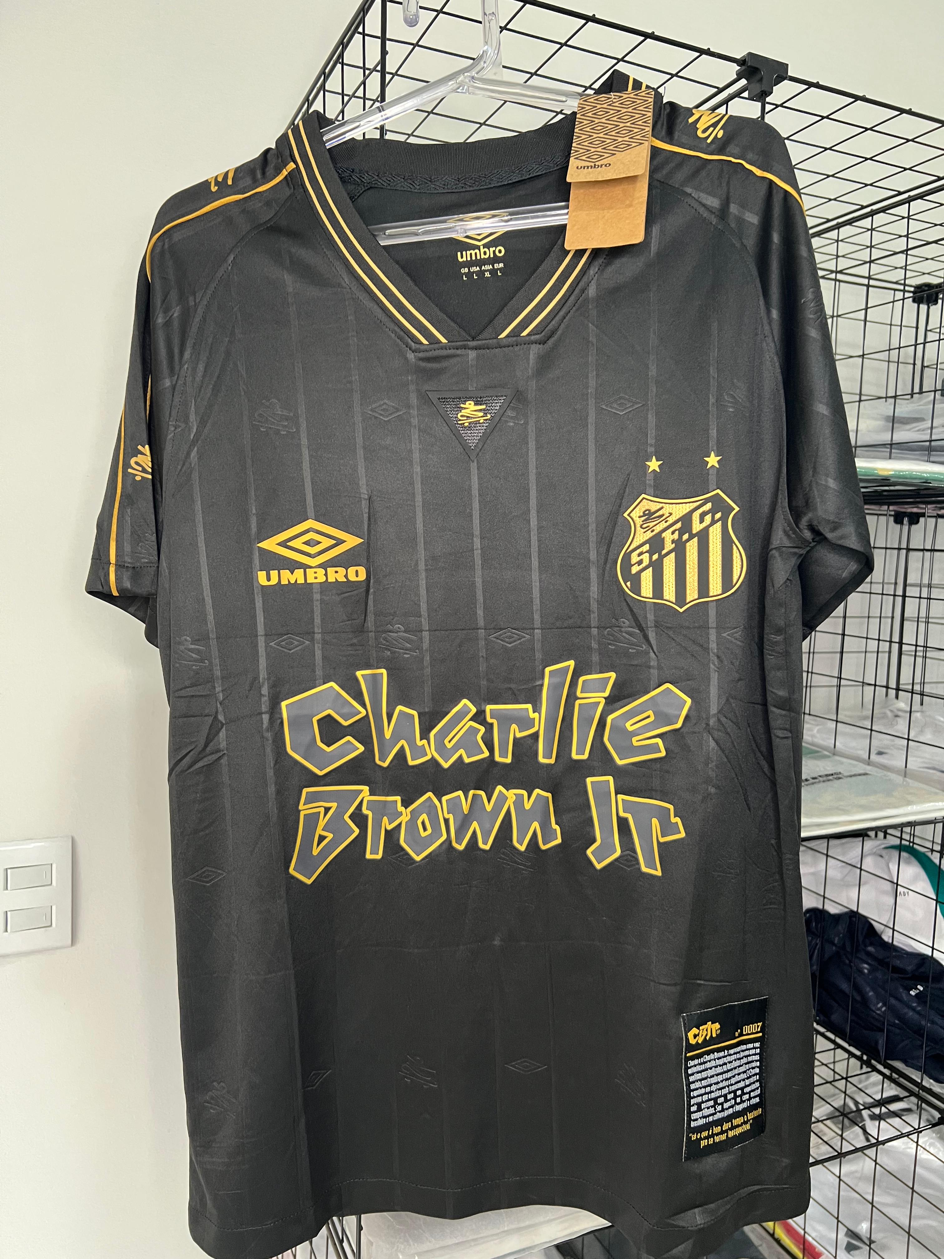 CAMISA PEIXE CHARLIE BROWN JR 2024/25 MASCULINA PRETA/DOURADA