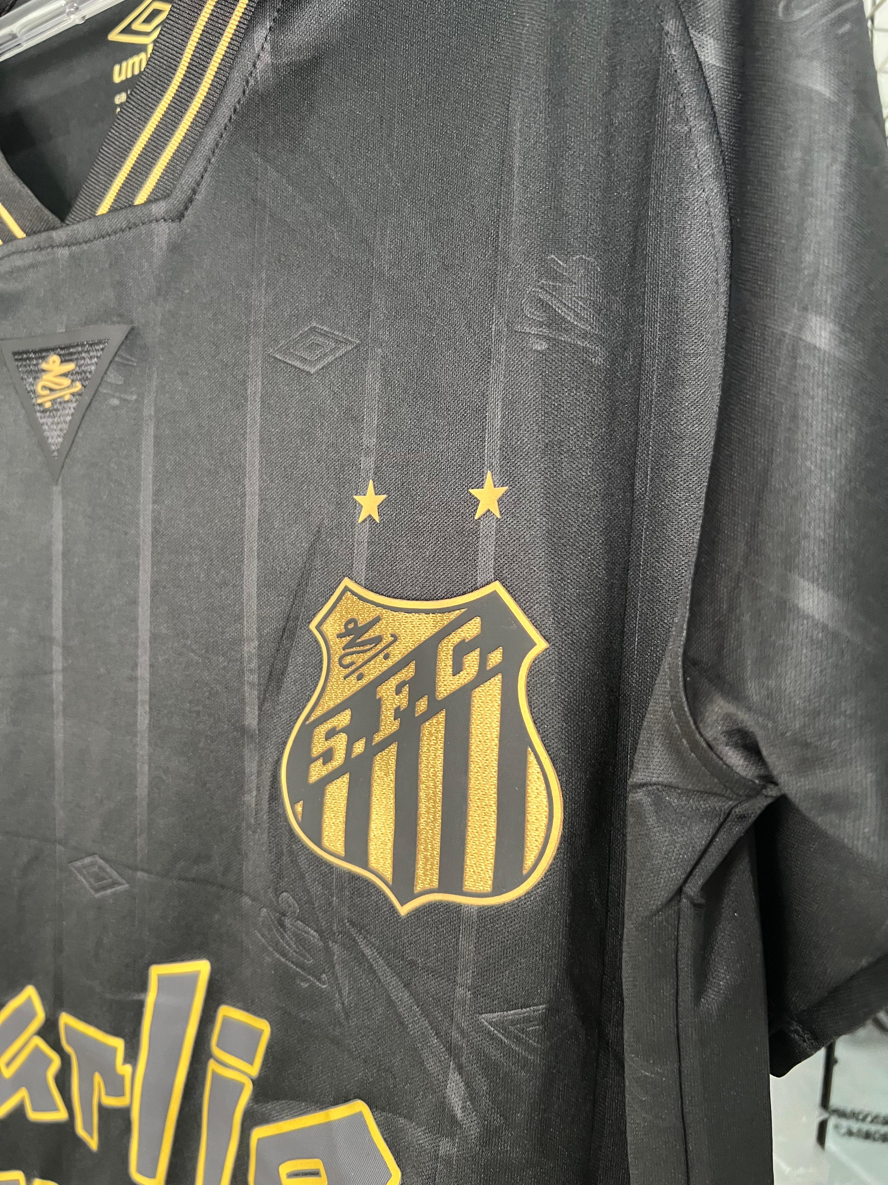 CAMISA PEIXE CHARLIE BROWN JR 2024/25 MASCULINA PRETA/DOURADA