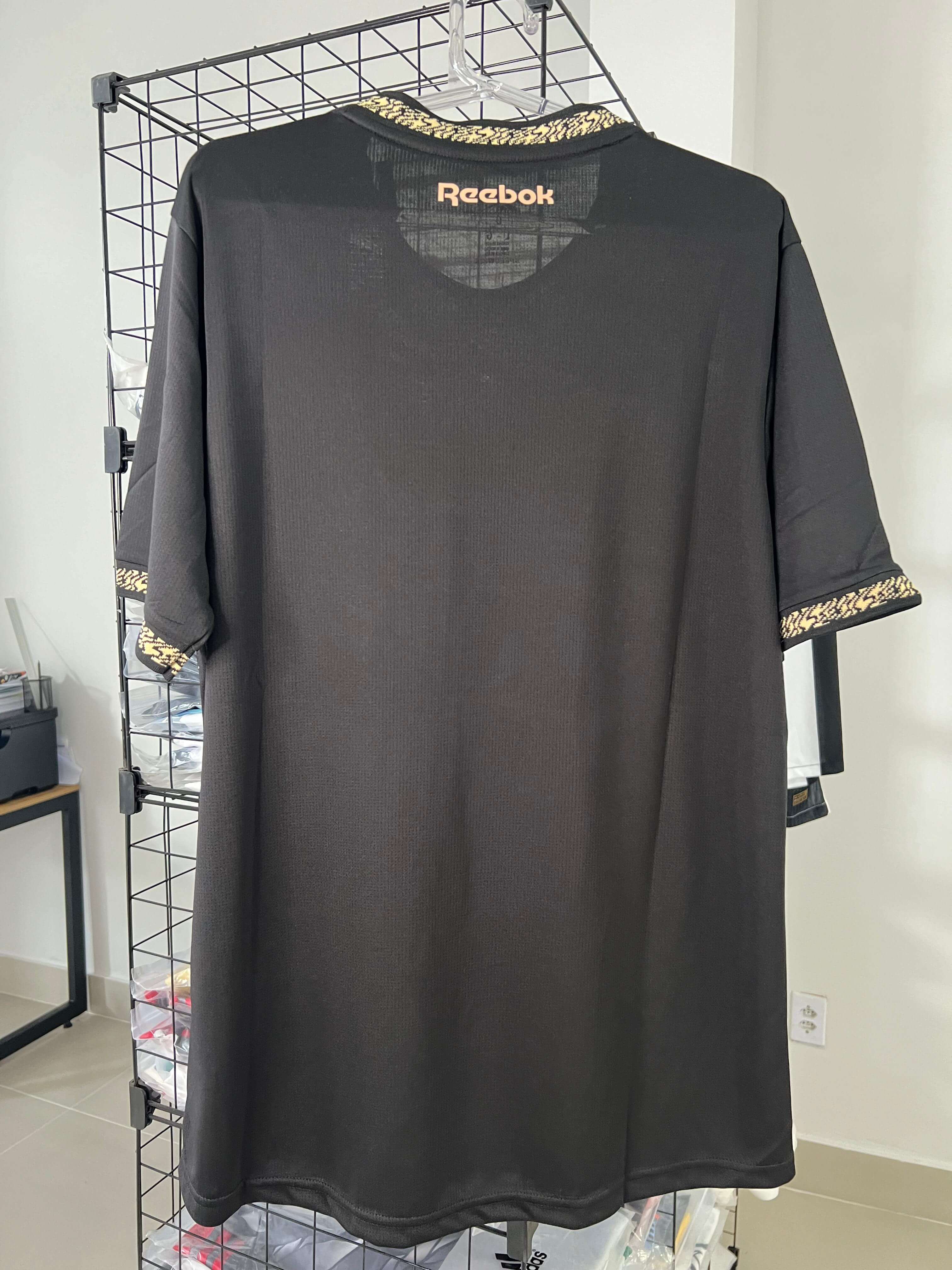 CAMISA BOTAFOGO II AWAY 2024/25 TORCEDOR PRETO/DOURADA LIBERTADORES
