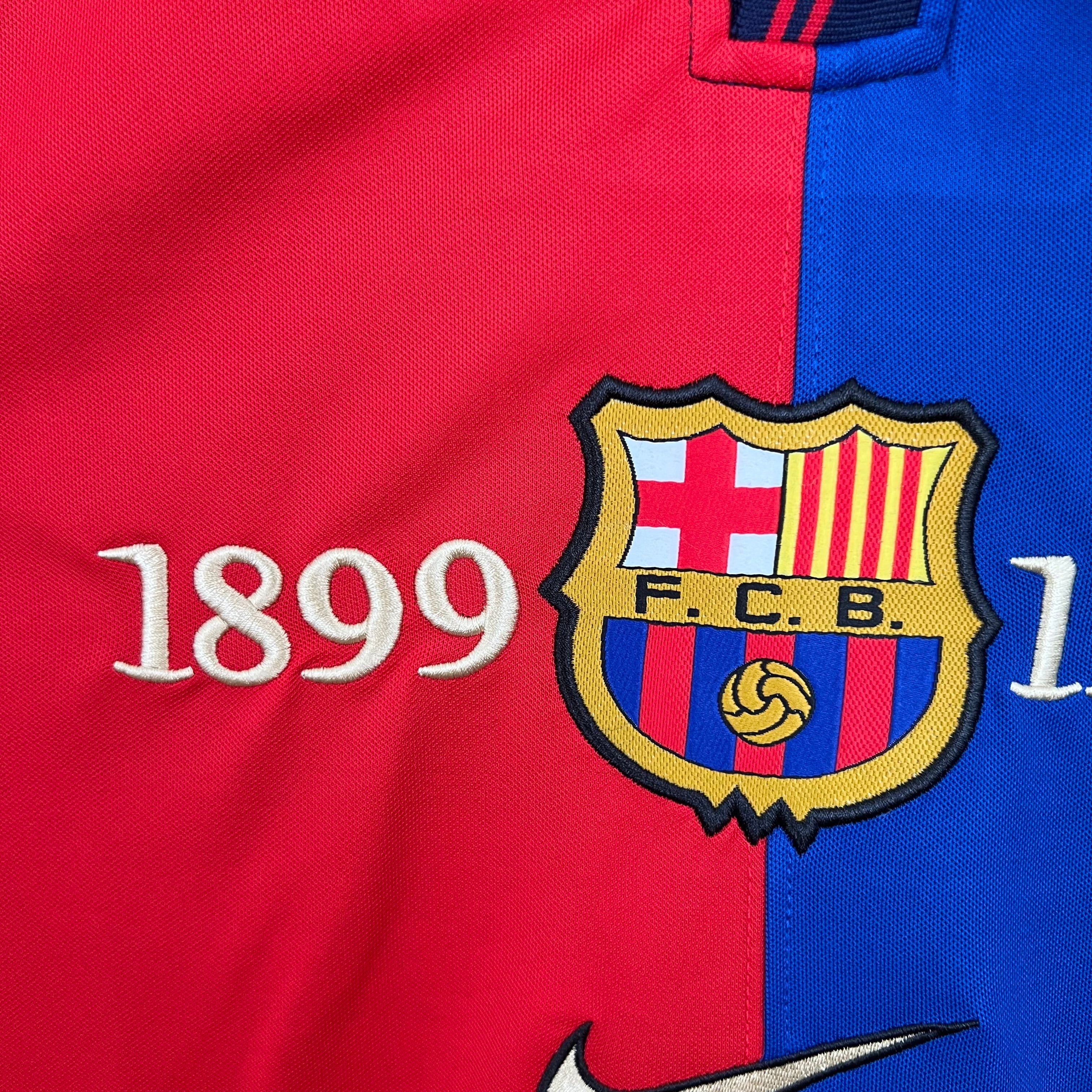 CAMISA RETRÔ BARCELONA HOME MANGA LONGA 100 ANOS