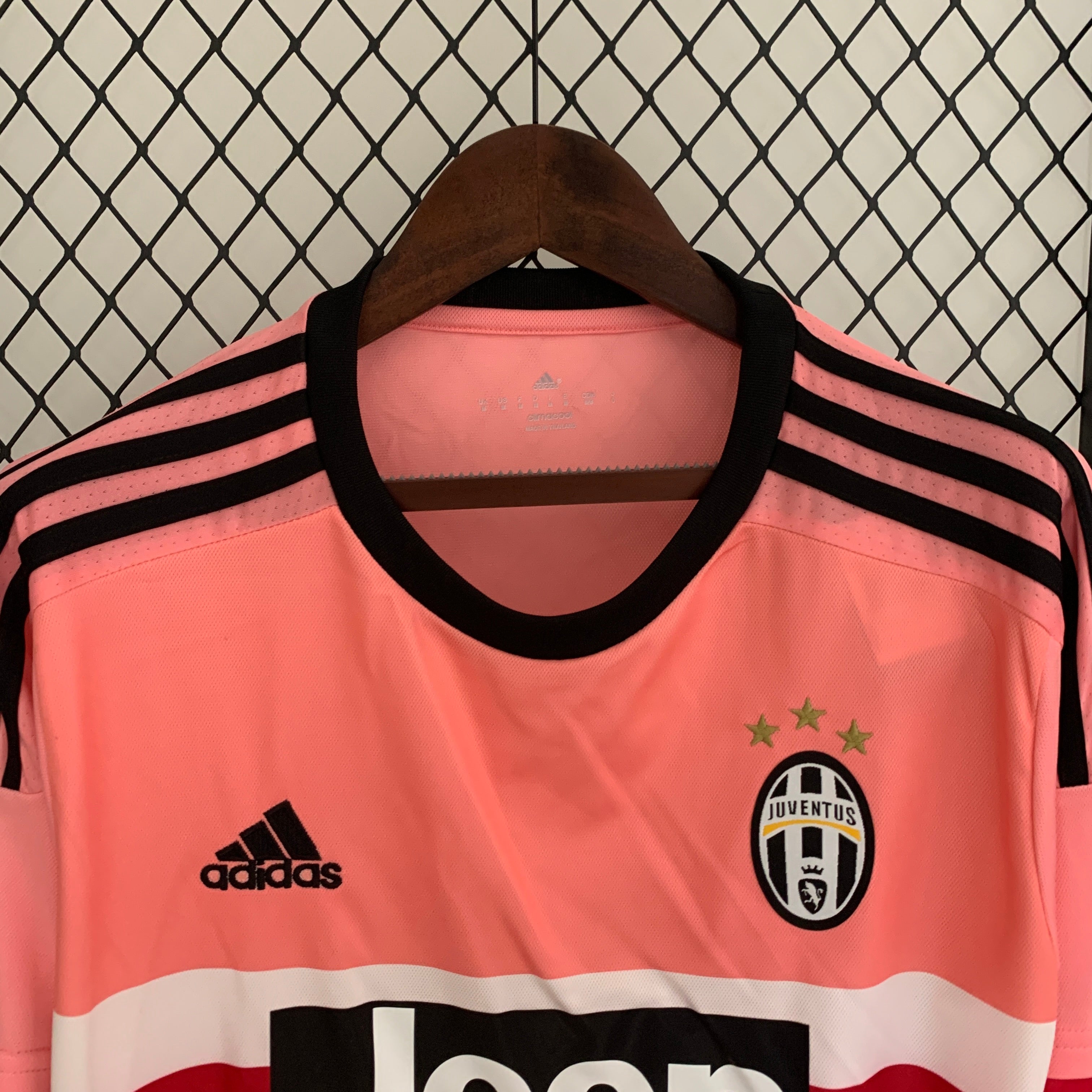 CAMISA JUVENTUS RETRÔ MANGA LONGA AWAY 15/16