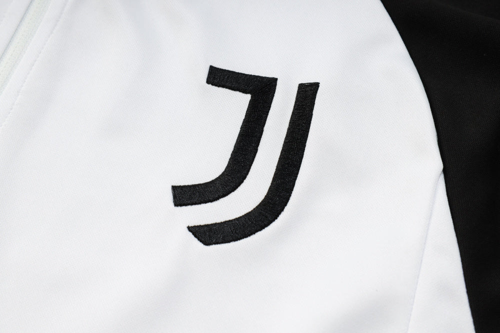 AGASALHO JUVENTUS TREINO 2023/24 BRANCO