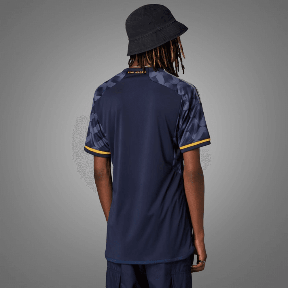 camisa-real-madrid-AWAY-torcedor-masculina-2023/24-ROXA-adidas