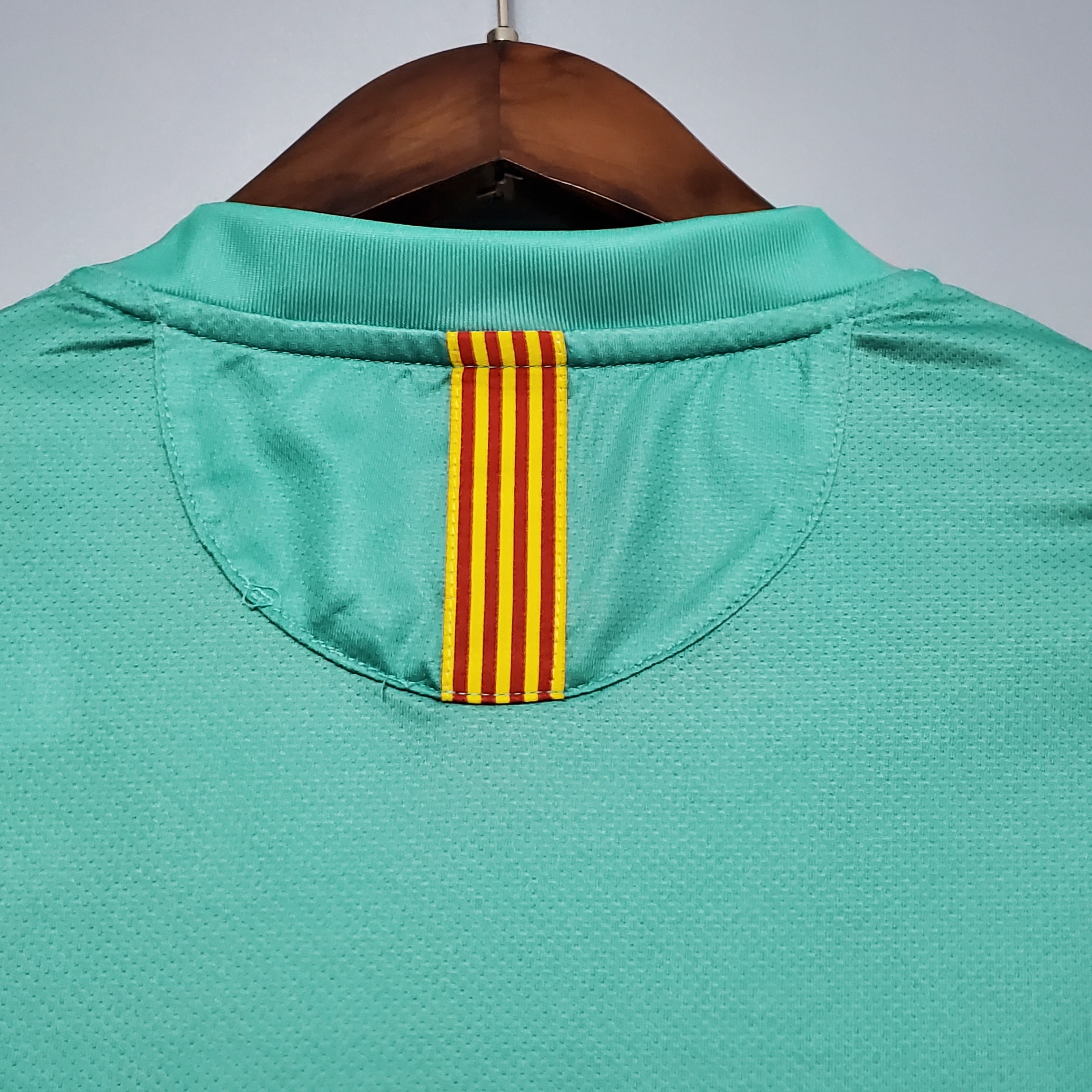 CAMISA RETRÔ BARCELONA AWAY 2010/11