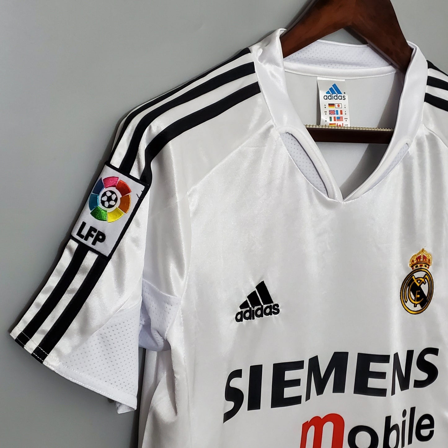 CAMISA RETRÔ REAL MADRID HOME 04/05