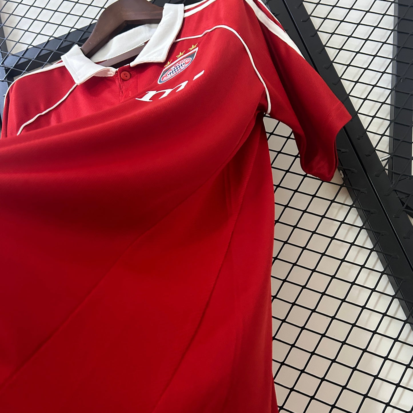 CAMISA RETRÔ BAYERN DE MUNICH HOME 05/06