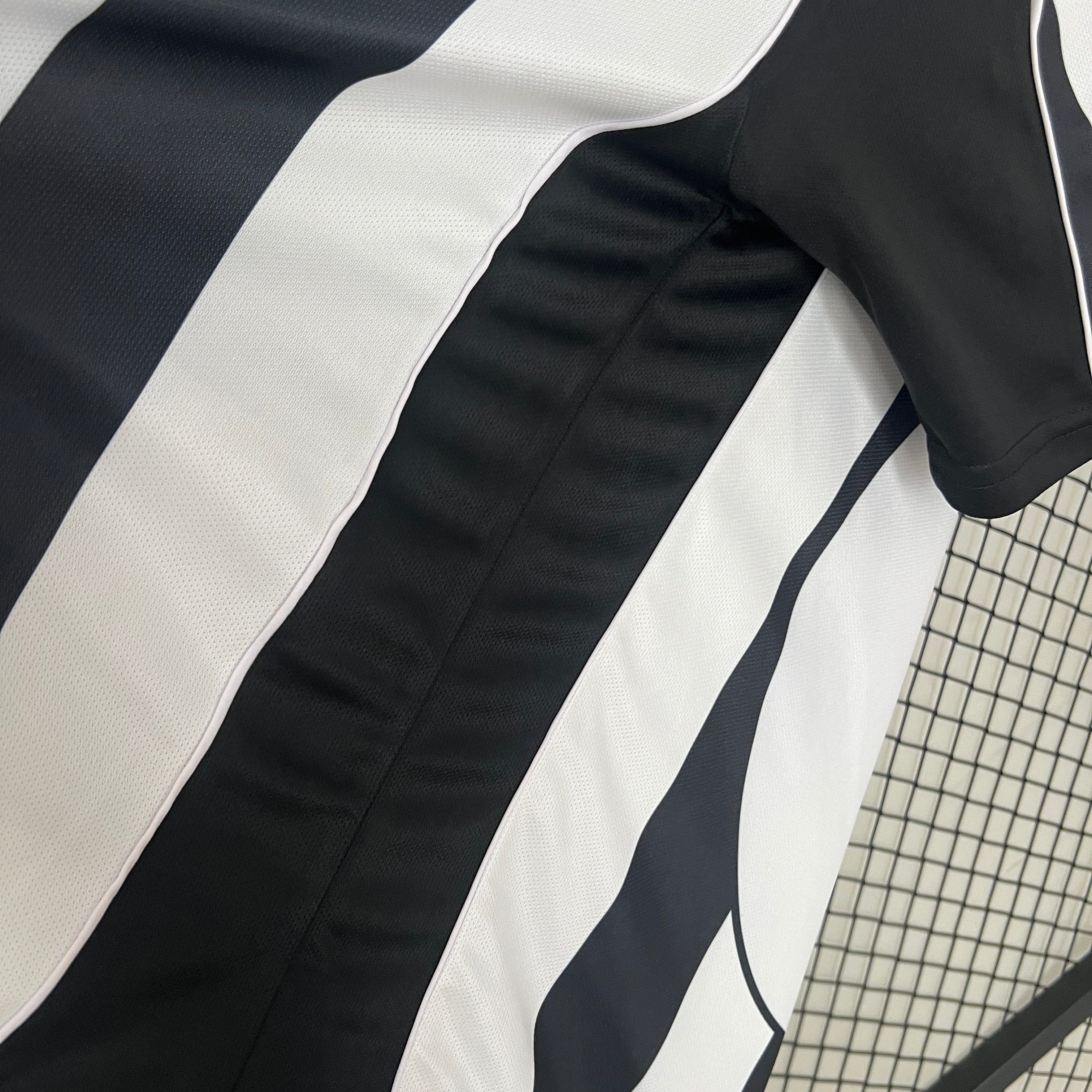 CAMISA JUVENTUS RETRÔ HOME 02/03