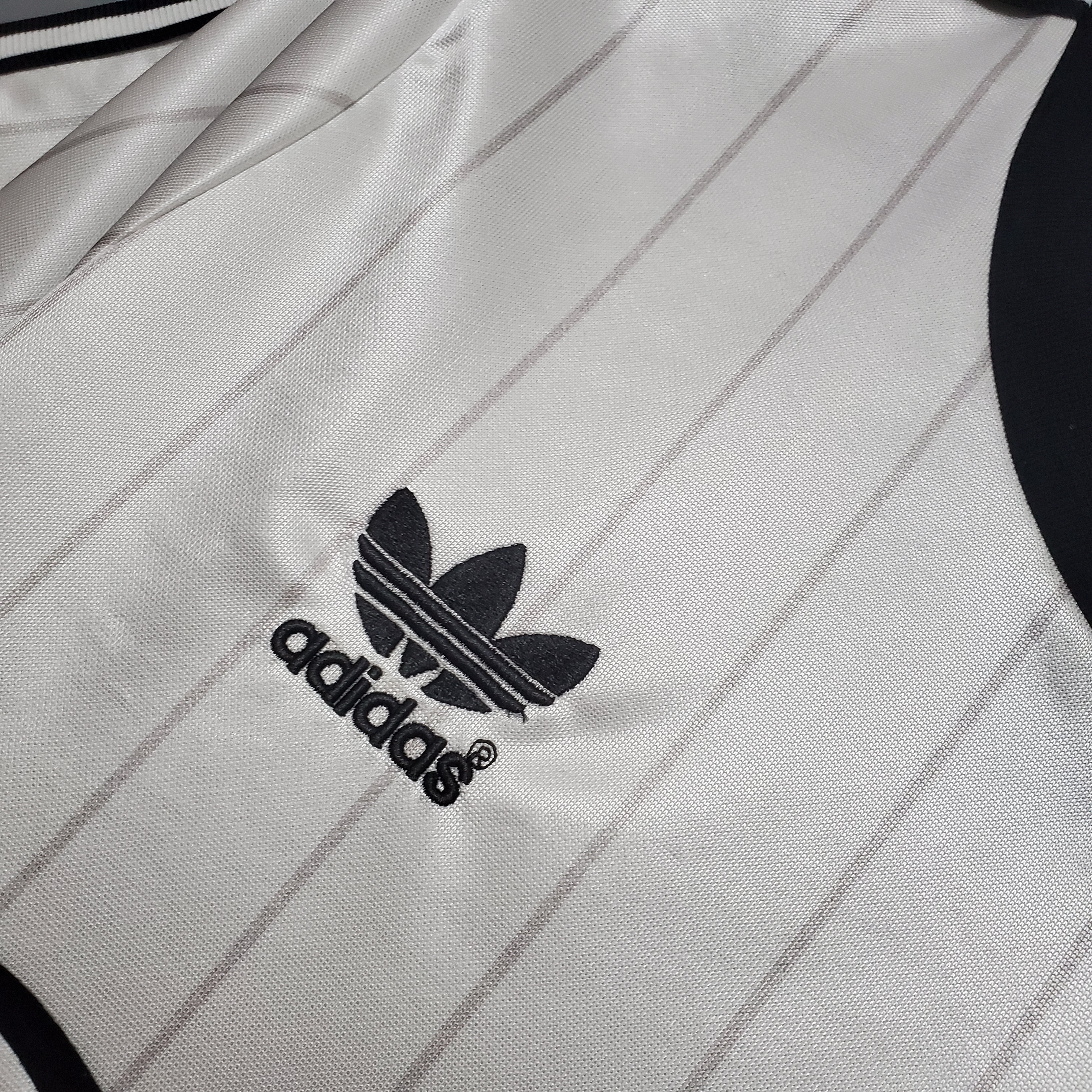 CAMISA RETRÔ MANCHESTER UNITED AWAY 1983