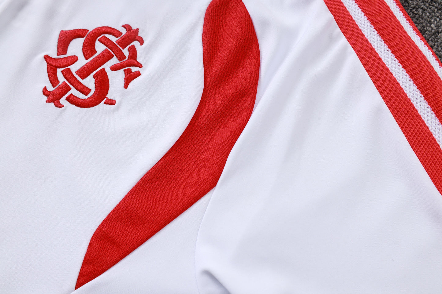Conjunto Internacional 2026/27