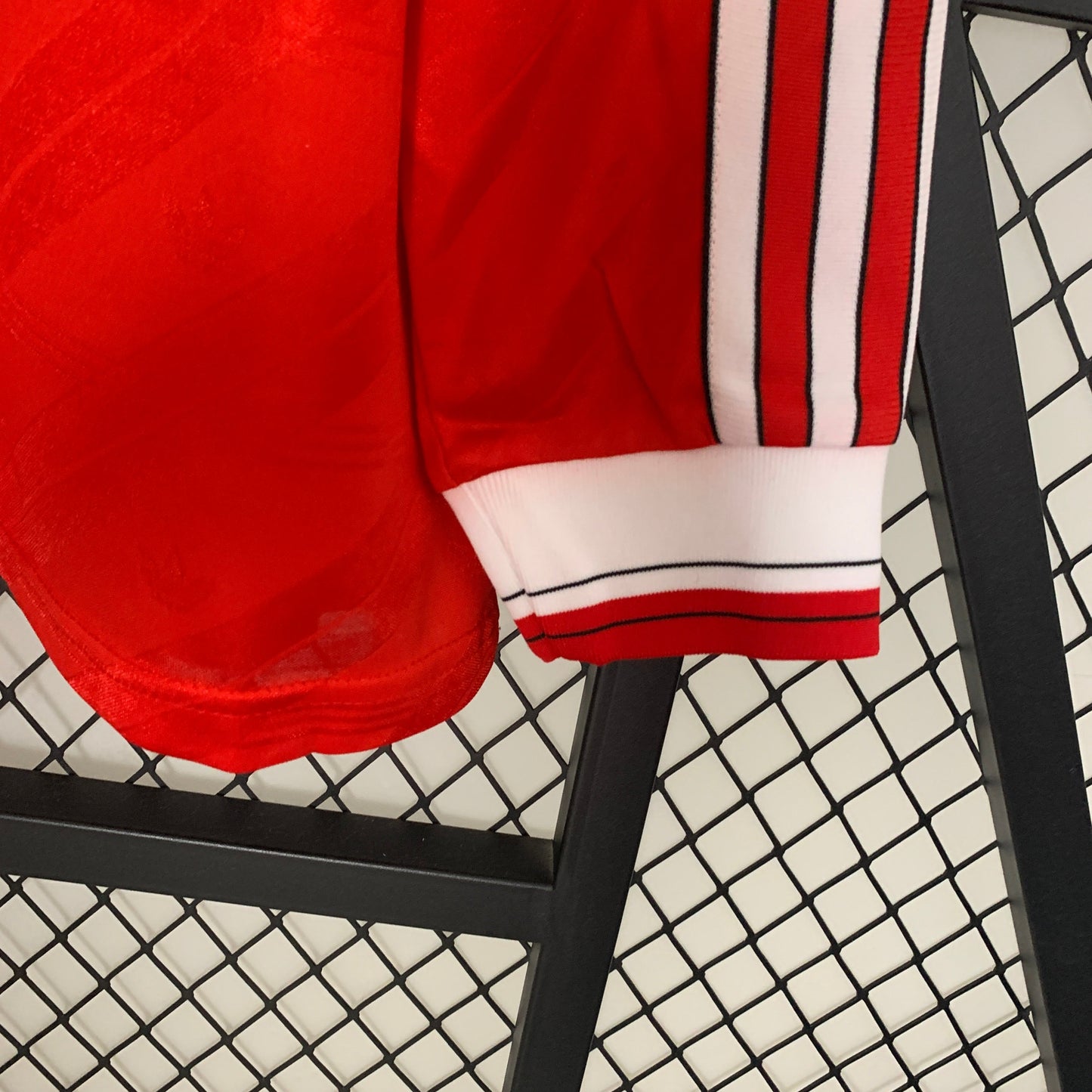 CAMISA RETRÔ MANCHESTER UNITED HOME MANGA LONGA 86/88