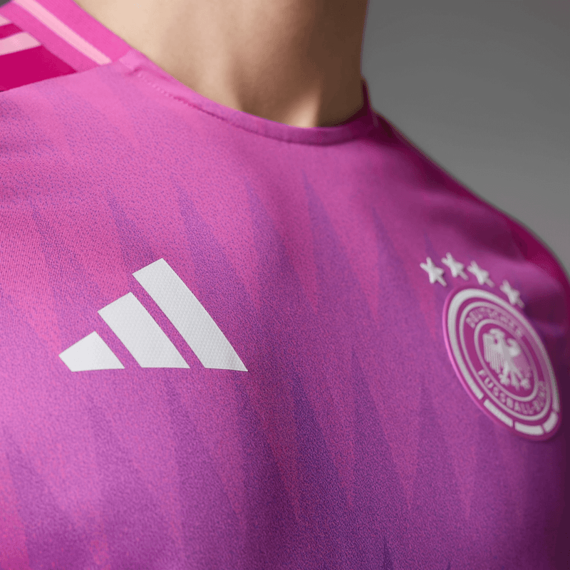 camisa_adidas_alemanha_ii_masculina_eurocopa_lançamento_jogador_rosa_2024-25_away