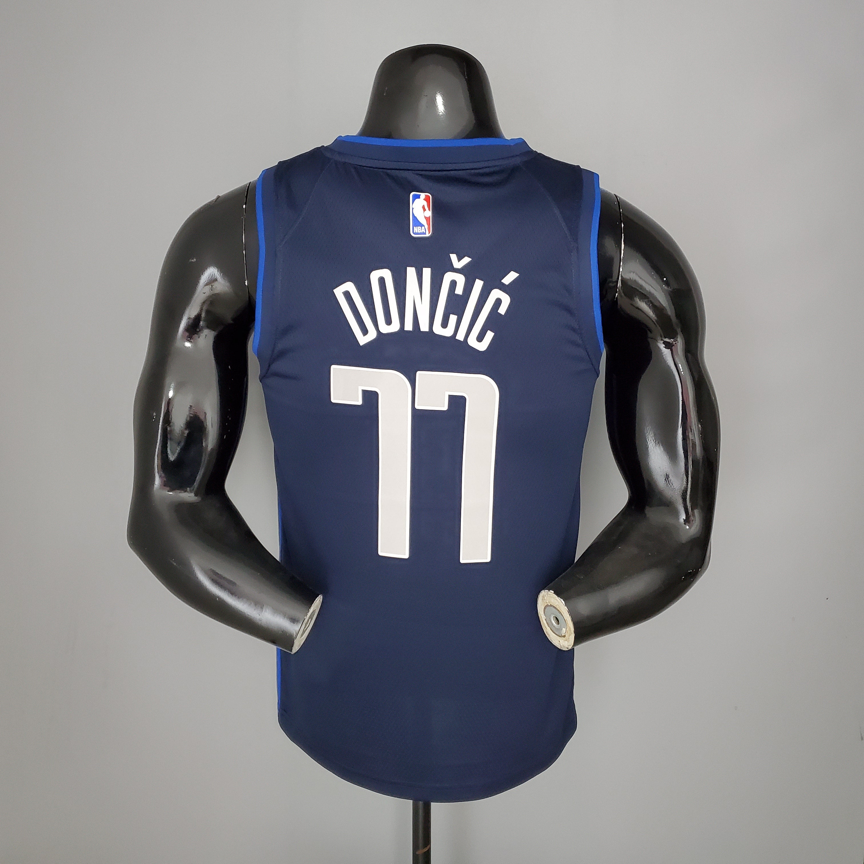 Regata NBA Dallas Mavericks - Doncic #77 Lone Ranger Iceberg Edition