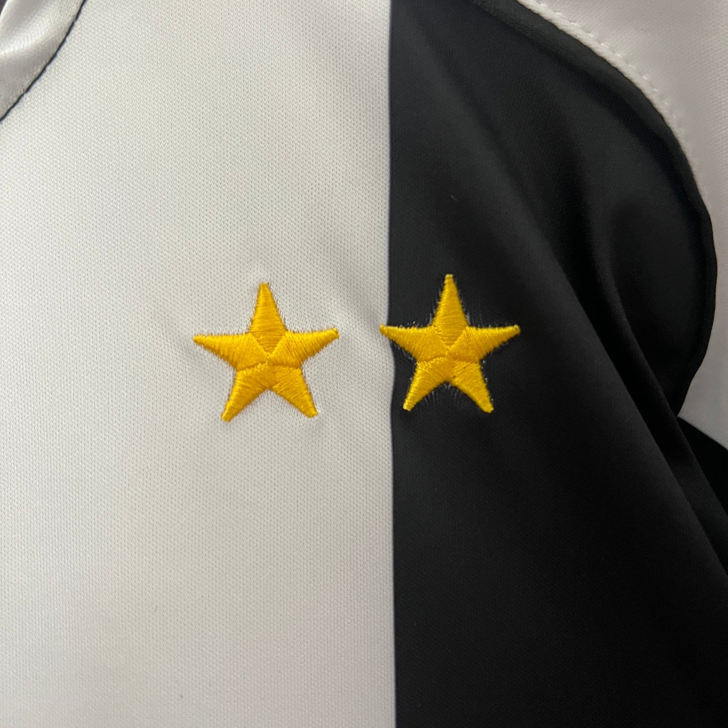 CAMISA JUVENTUS RETRÔ HOME 04/05