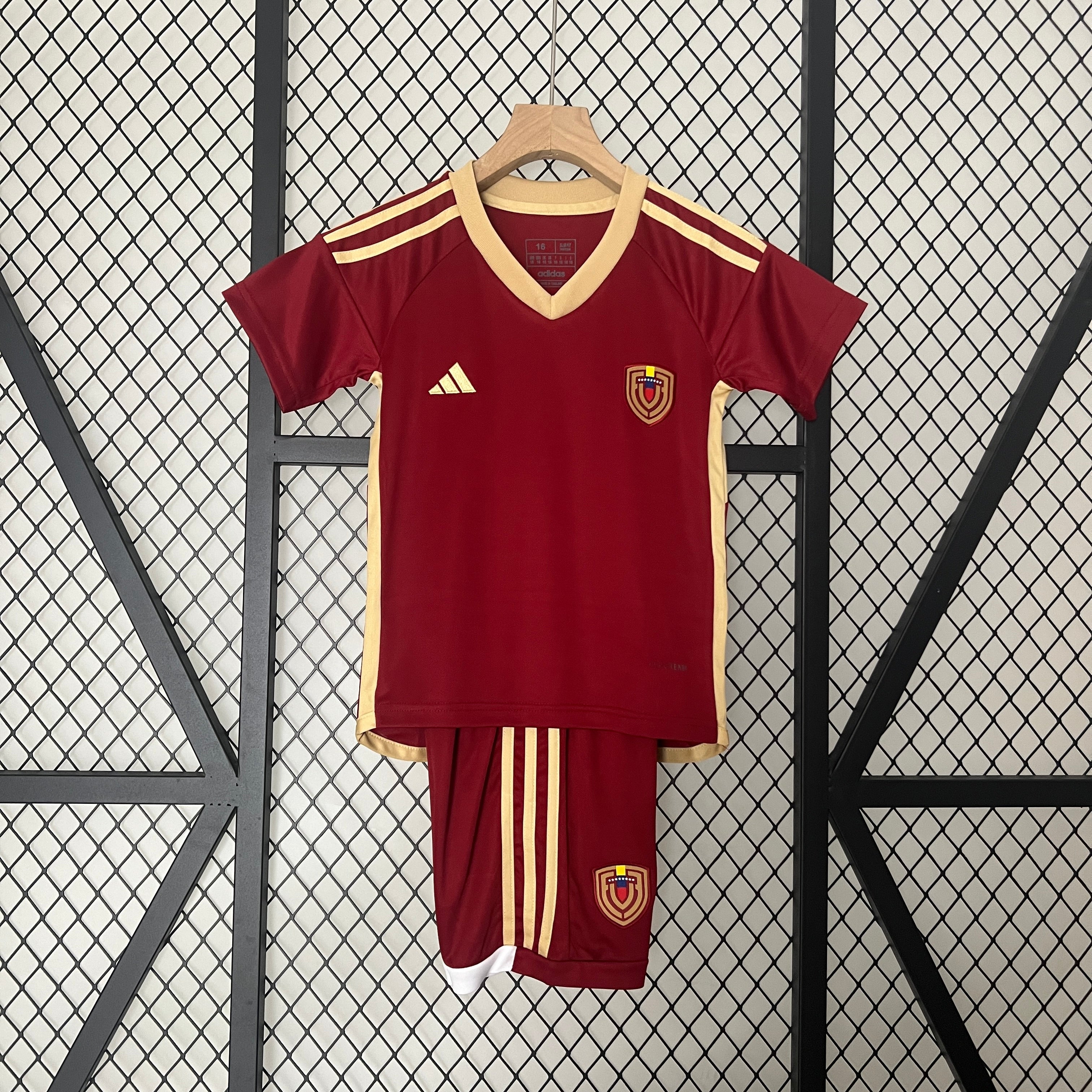 KIT INFANTIL VENEZUELA  HOME 24/25