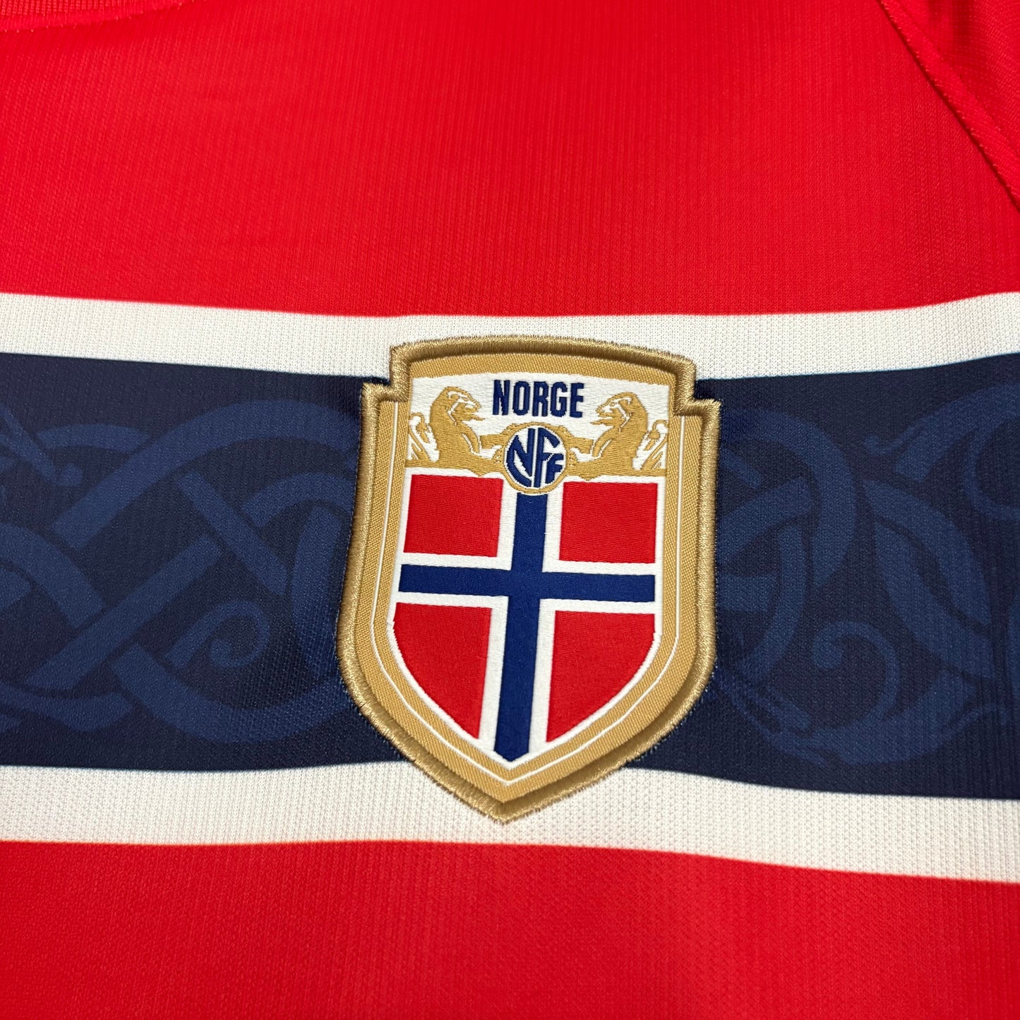 CAMISA NORUEGA TITULAR COPA DO MUNDO 2026 TORCEDOR