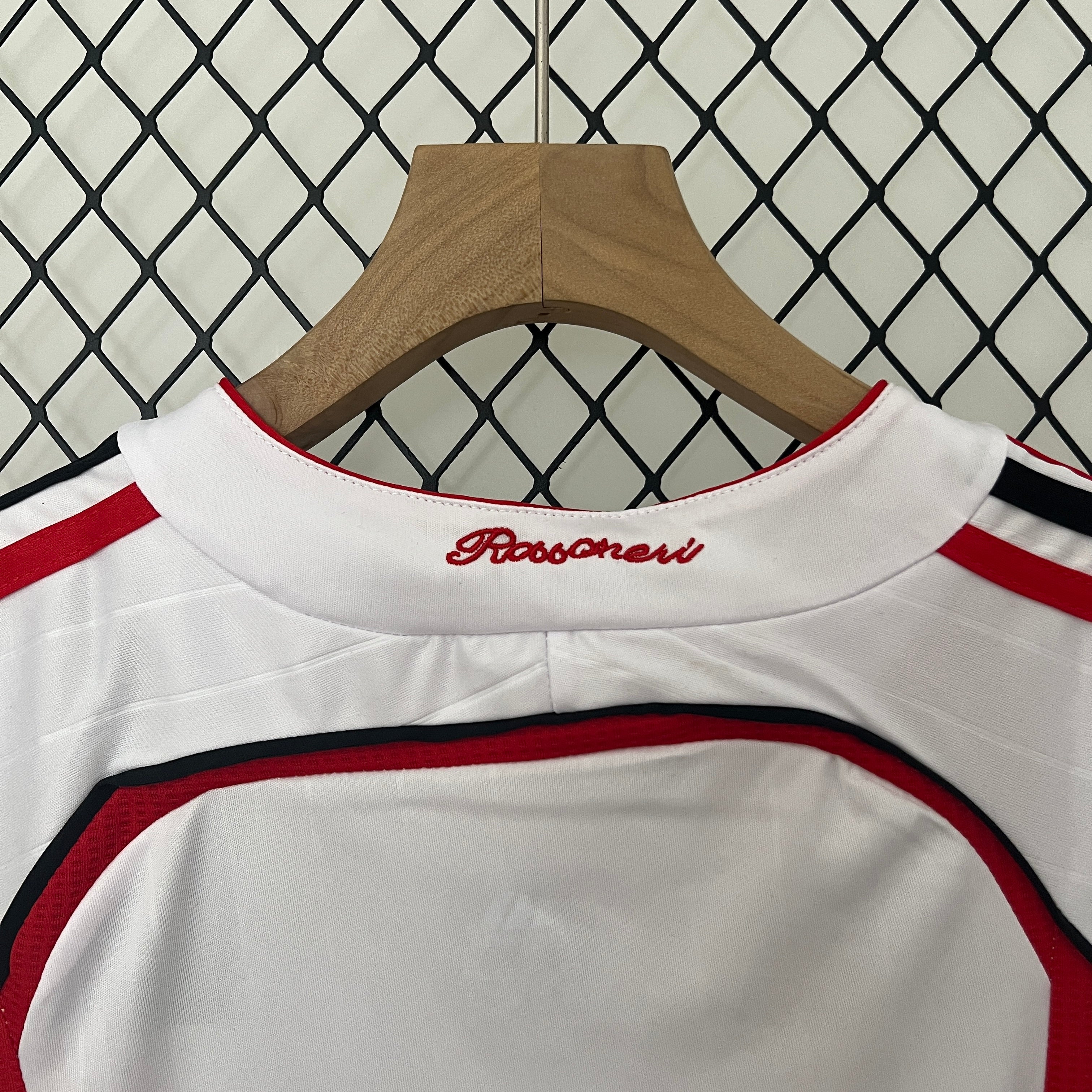KIT INFANTIL RETRÔ MILAN AWAY 06/07